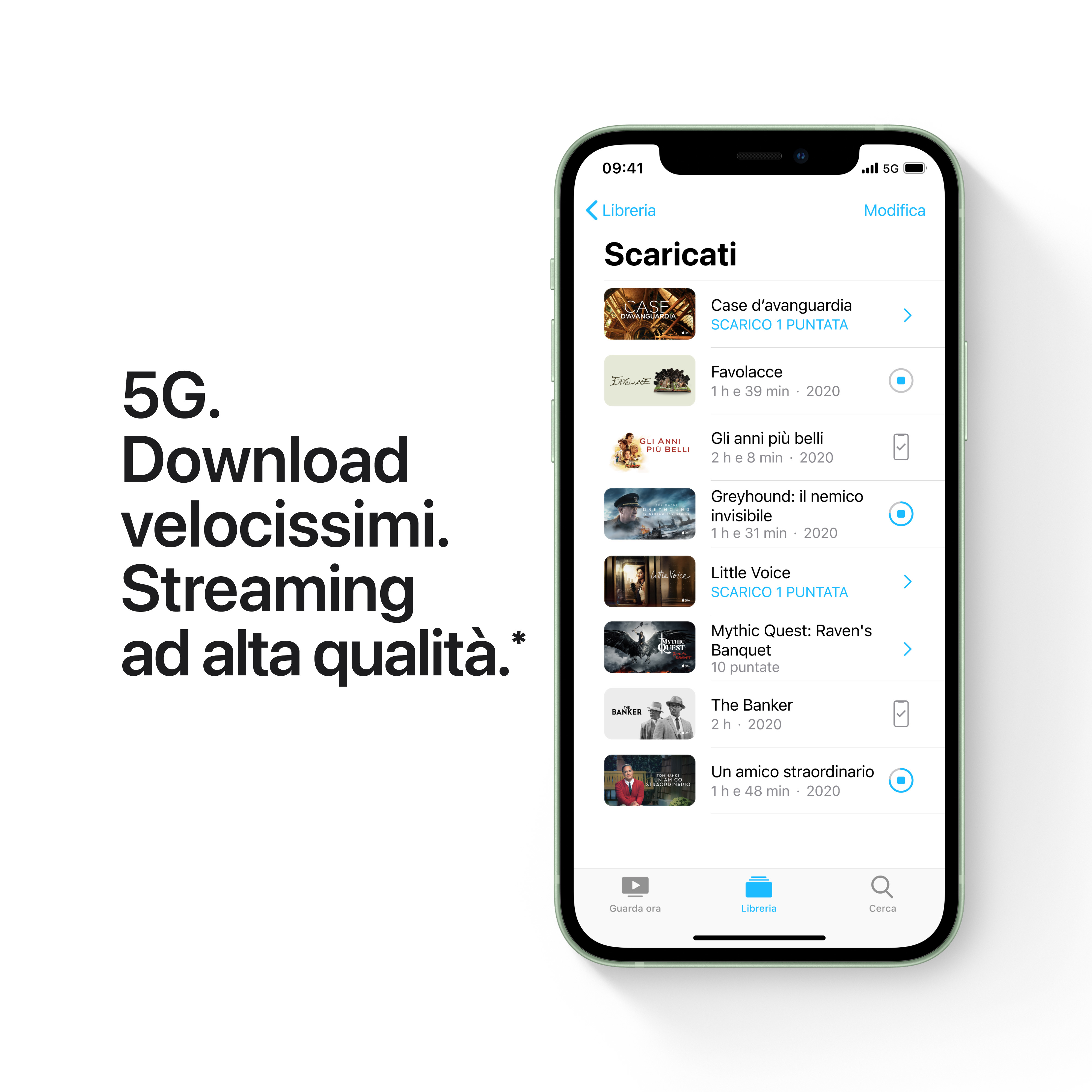 Ekran smartfona wyświetlający listę pobierania. Tekst po włosku. Białe tło.