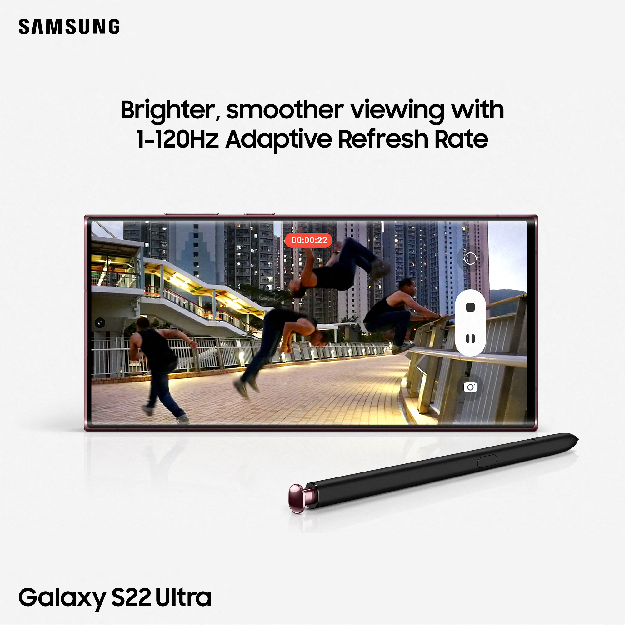 Smartfon Samsung Galaxy S22 Ultra wyświetlający wideo. Poniżej ekranu znajduje się pióro.