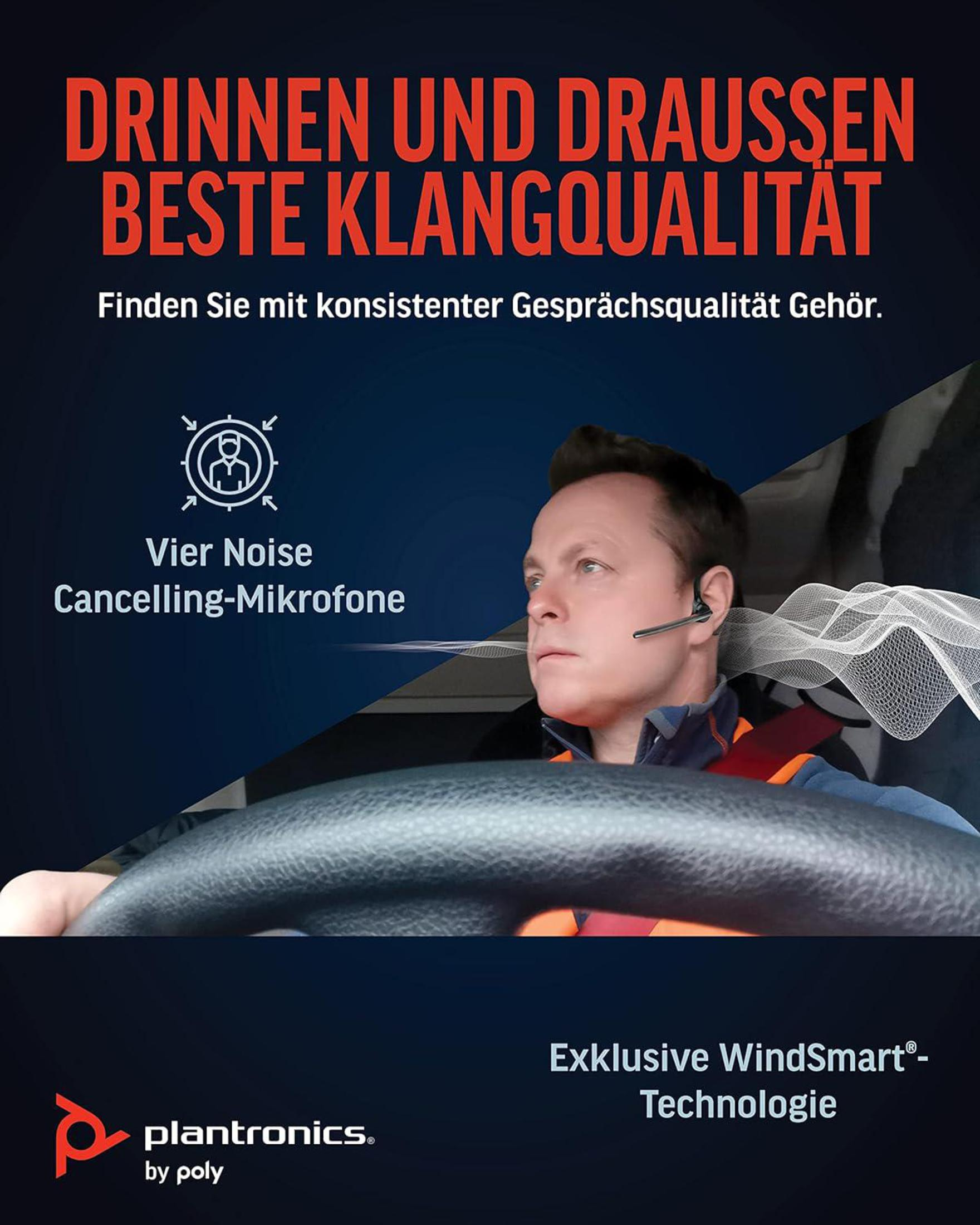 Mężczyzna z zestawem słuchawkowym w samochodzie, z tekstem o redukcji szumów.