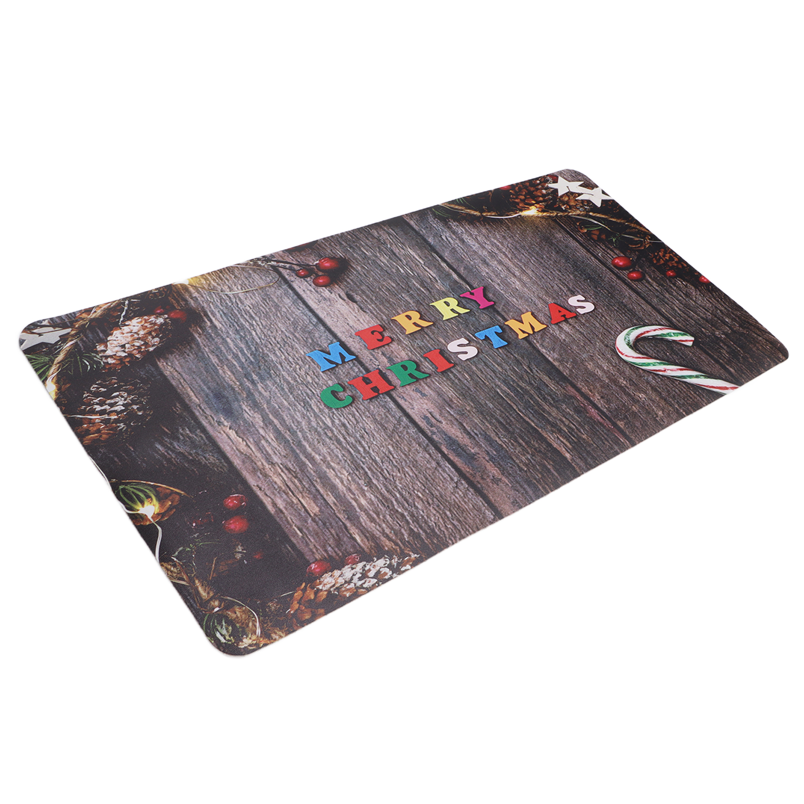Eine weihnachtliche Matte mit Holzstruktur, bunten Buchstaben, die „MERRY CHRISTMAS“ schreiben, und festlichen Elementen.