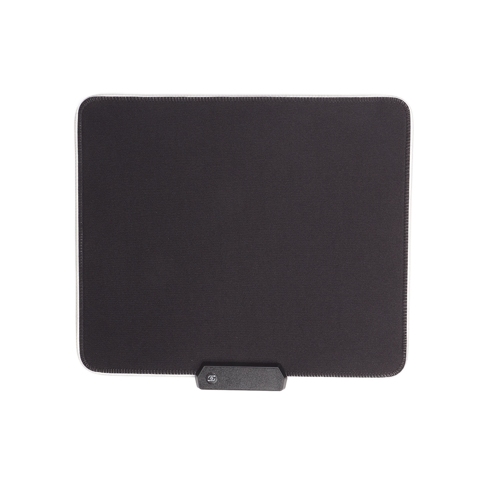 Ein schwarzes Mauspapier mit einem kleinen schwarzen Objekt unten und weißer Naht am Rand.