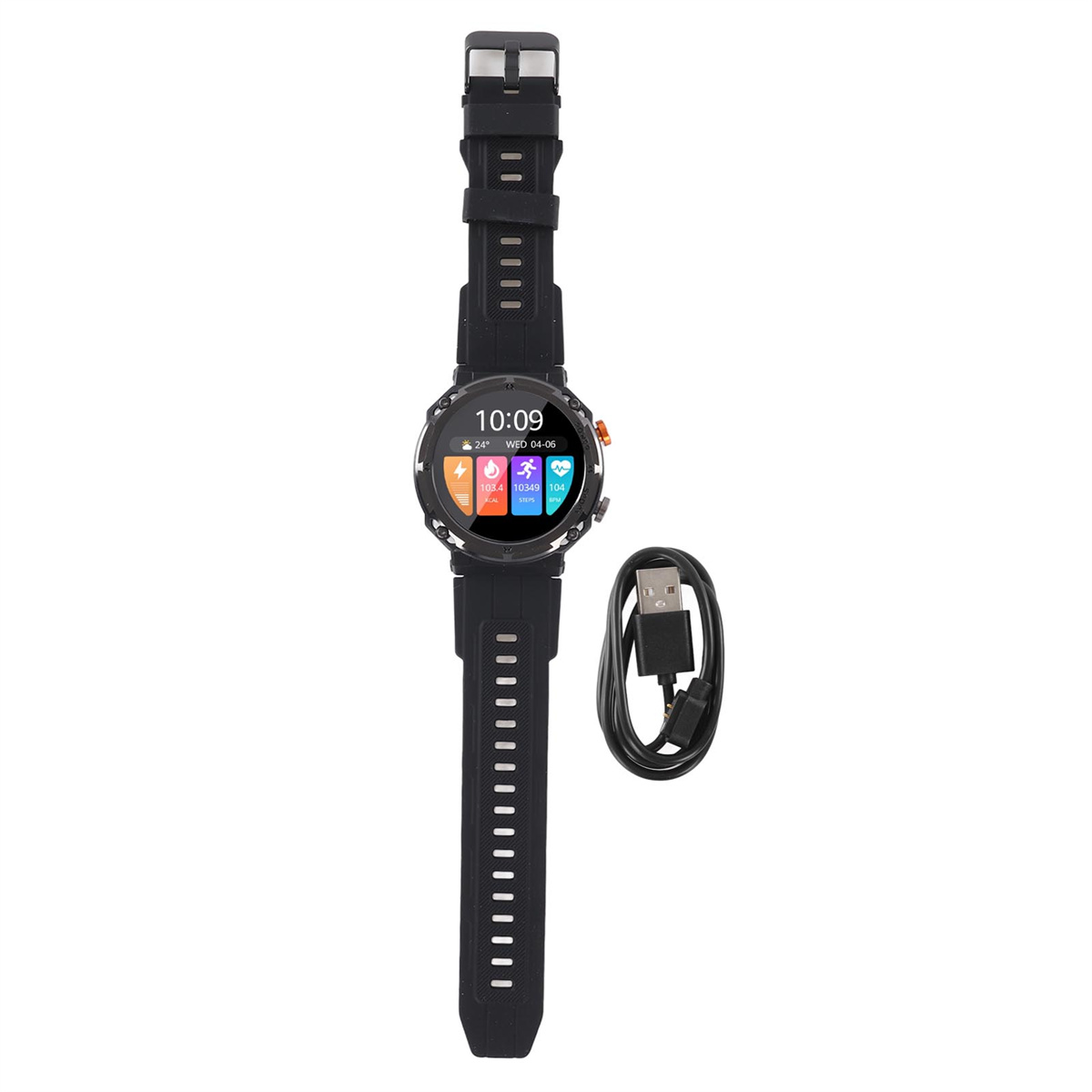 Eine schwarze Smartwatch mit schwarzem Armband und USB-Kabel, vor weißem Hintergrund.