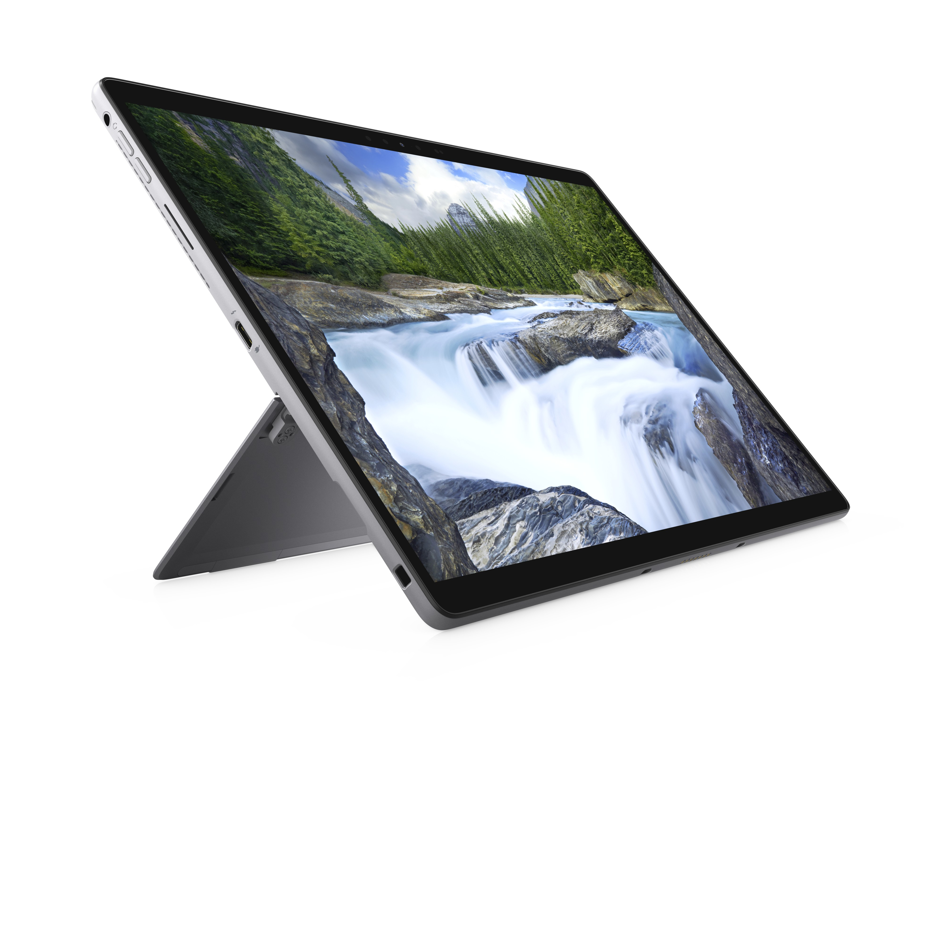 Dell Tablet mit Display, das eine Wasserfallszene zeigt, aufgestellt, weißer Hintergrund.