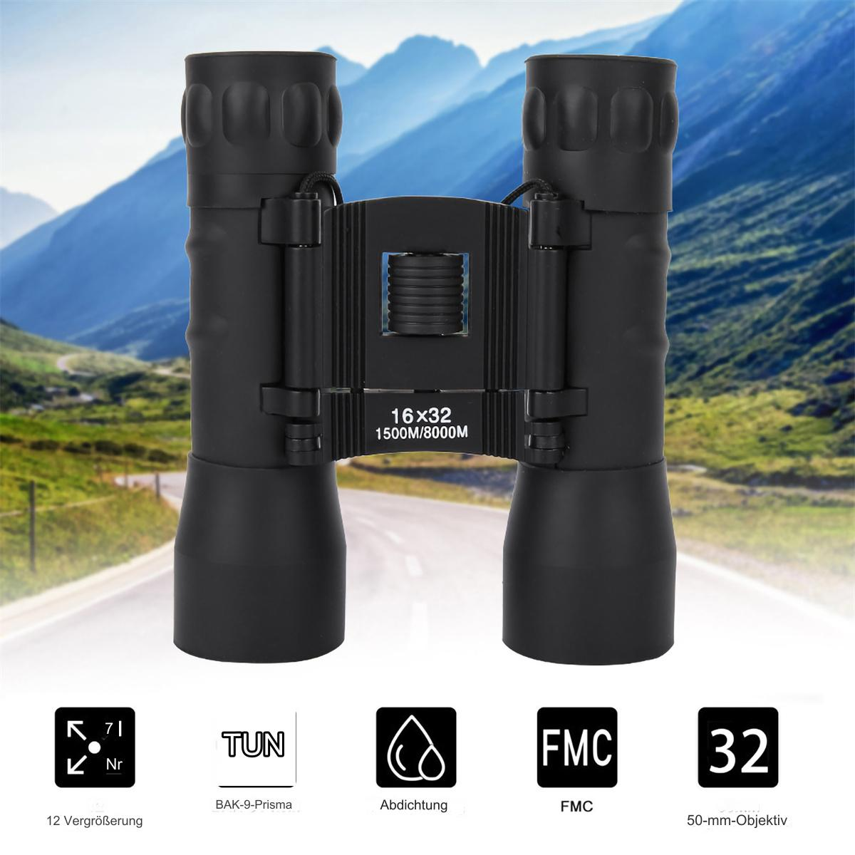 Schwarzes Fernglas mit Text. Der Hintergrund ist eine bergige Landschaft.