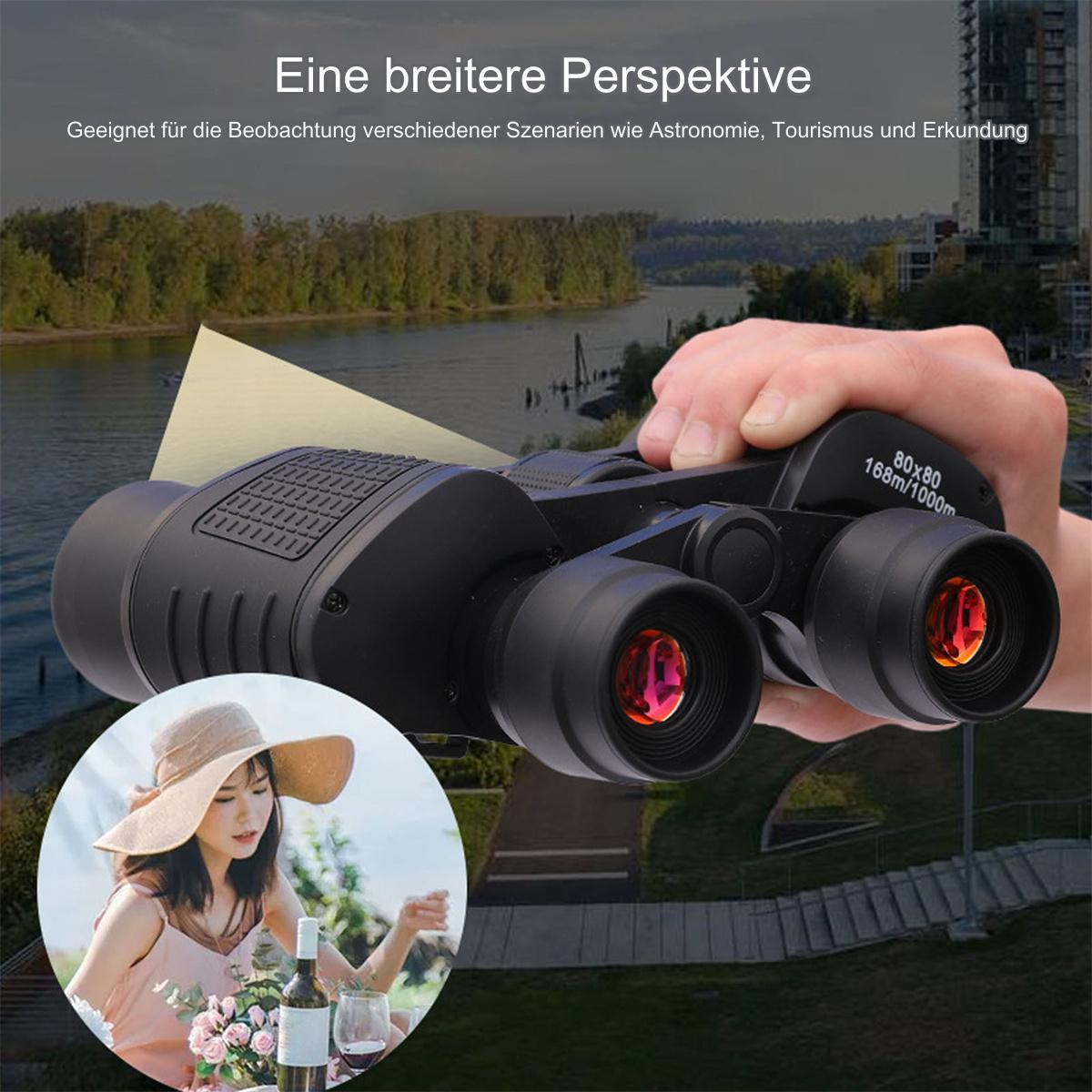Fernglas in einer Hand, mit einer Frau und einer Weinflasche in der Ecke. Heller Hintergrund.