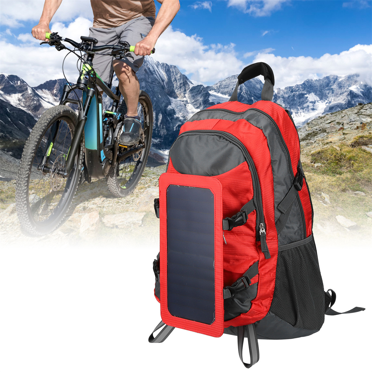 Ein Rucksack mit Solarpanel und eine Person, die im Hintergrund Fahrrad fährt.