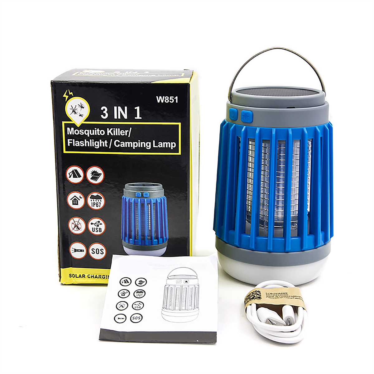 Ein 3-in-1-Moskitokiller/Taschenlampe/Campinglampe in einer Box mit Zubehör auf weißem Hintergrund.