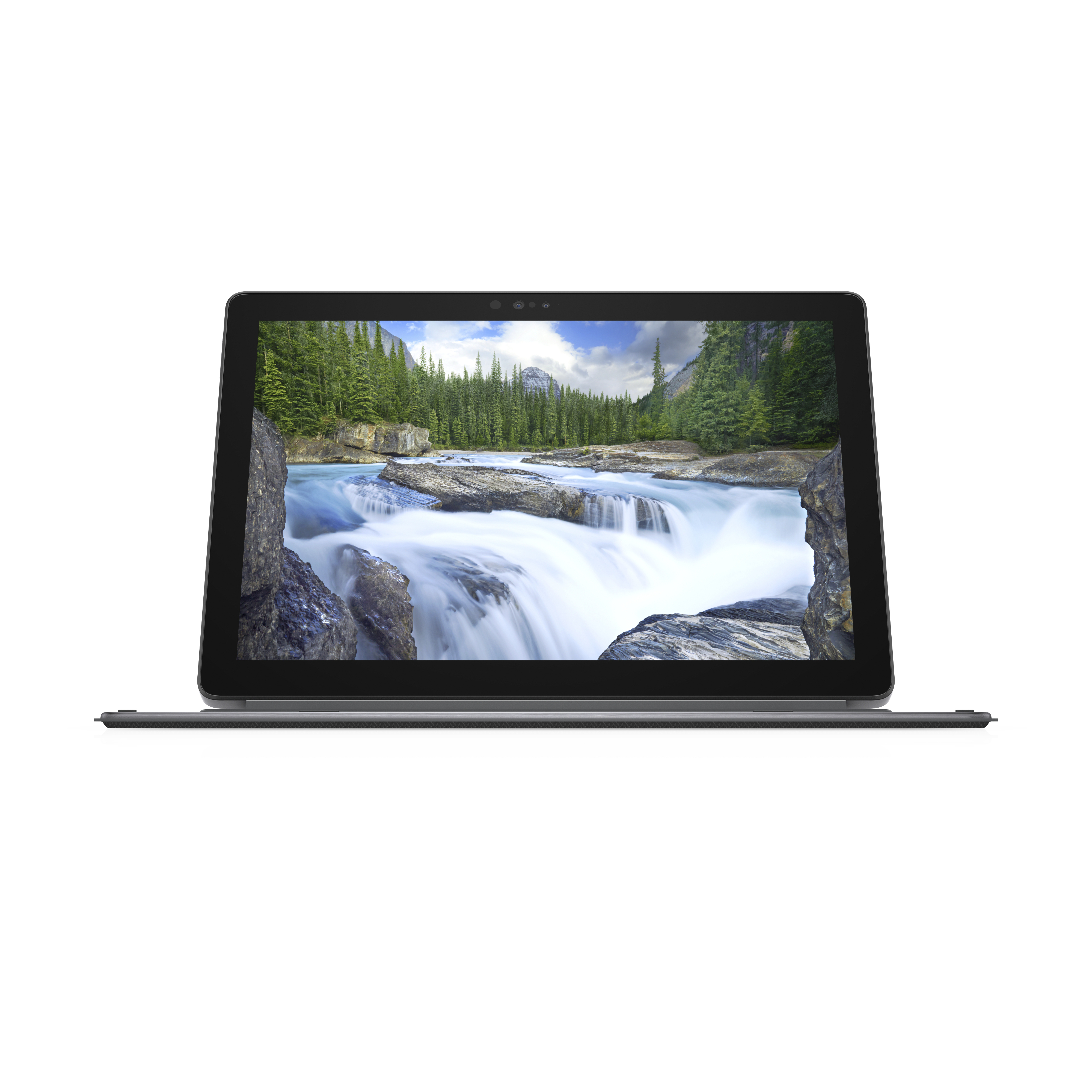 Laptop, der eine Wasserfallszene mit einem Wald zeigt, von vorne angewinkelt.
