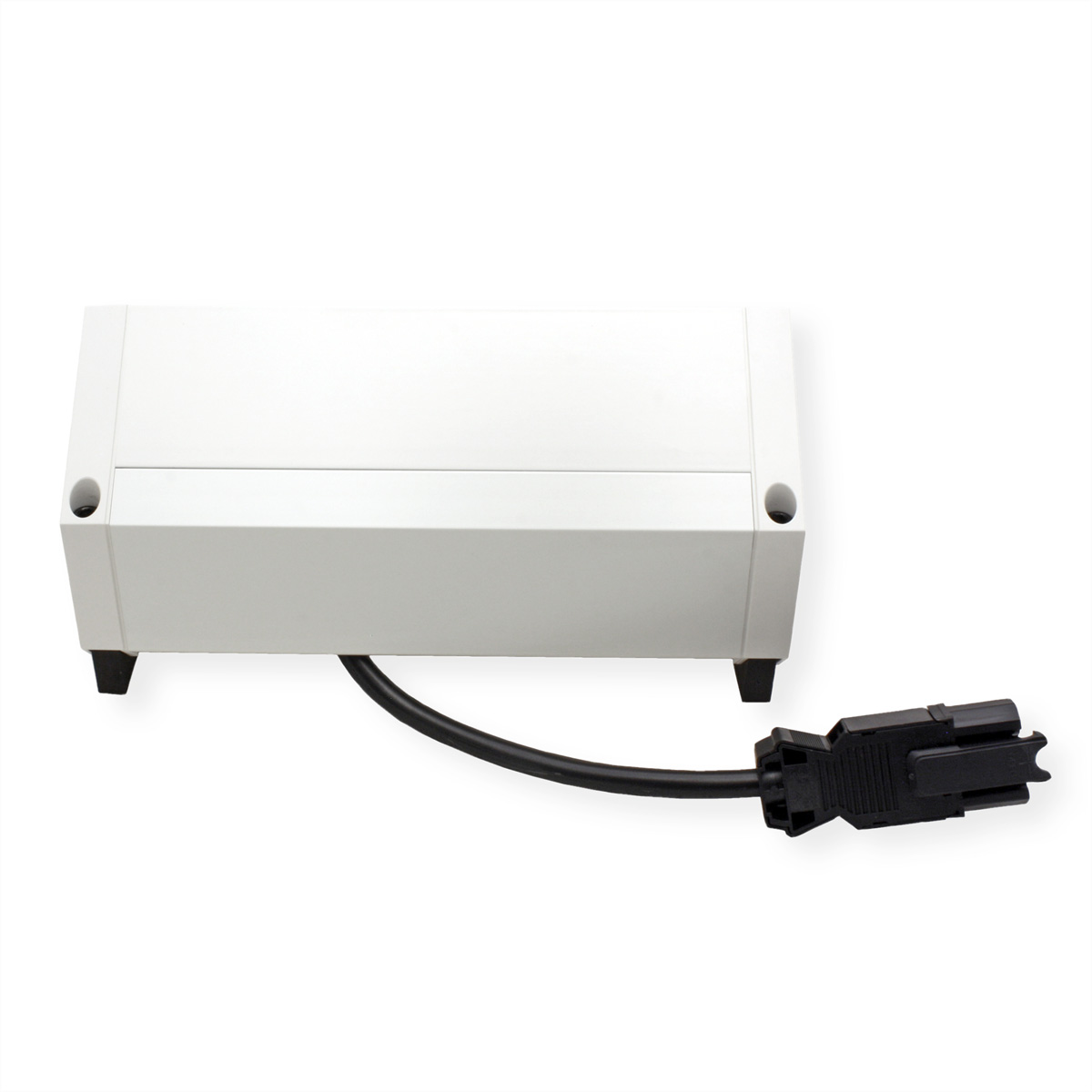 Appareil rectangulaire blanc avec câble et connecteur noirs, possiblement un adaptateur secteur, fond blanc.