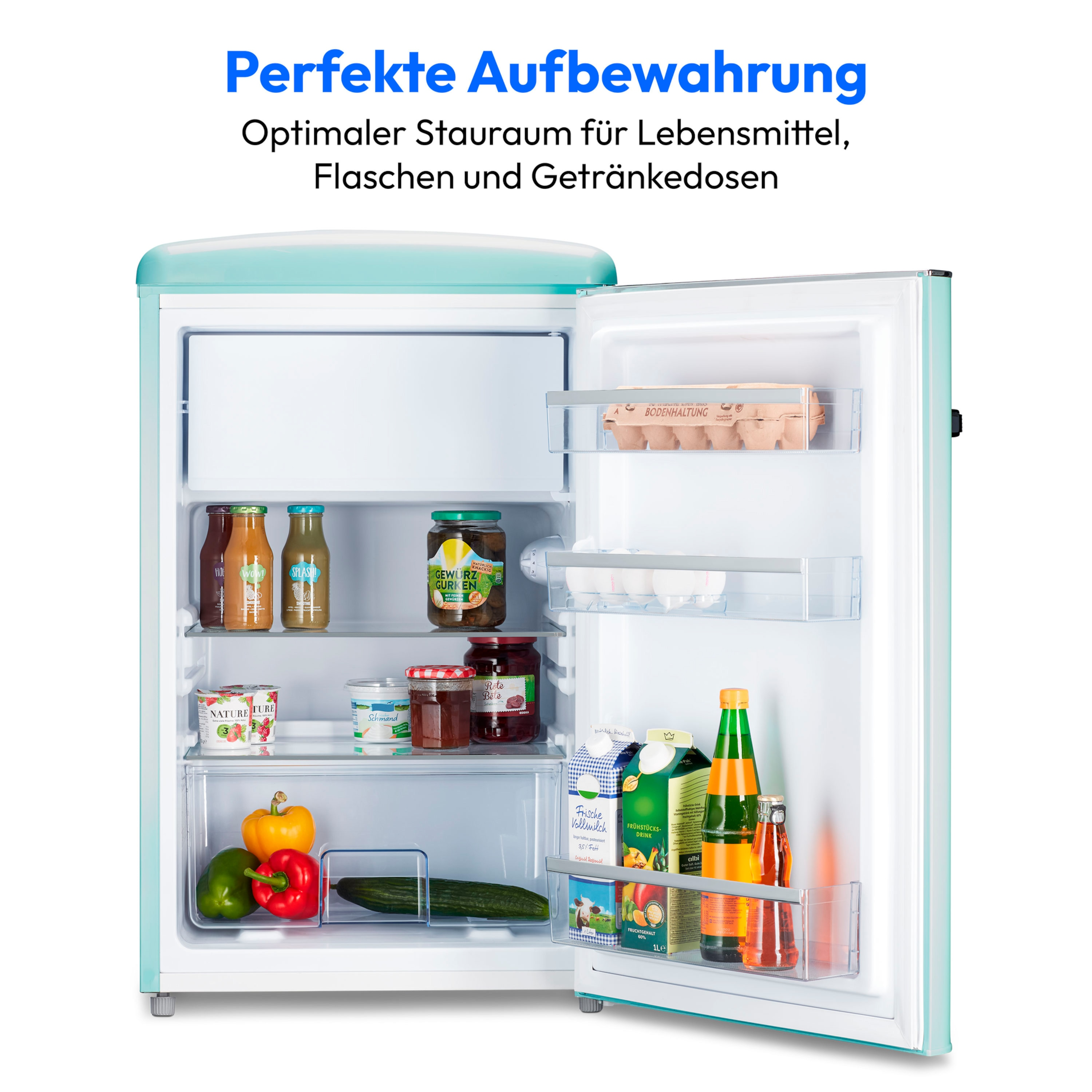 Türkisfarbener Retro-Kühlschrank, Tür offen, gefüllt mit Lebensmitteln.