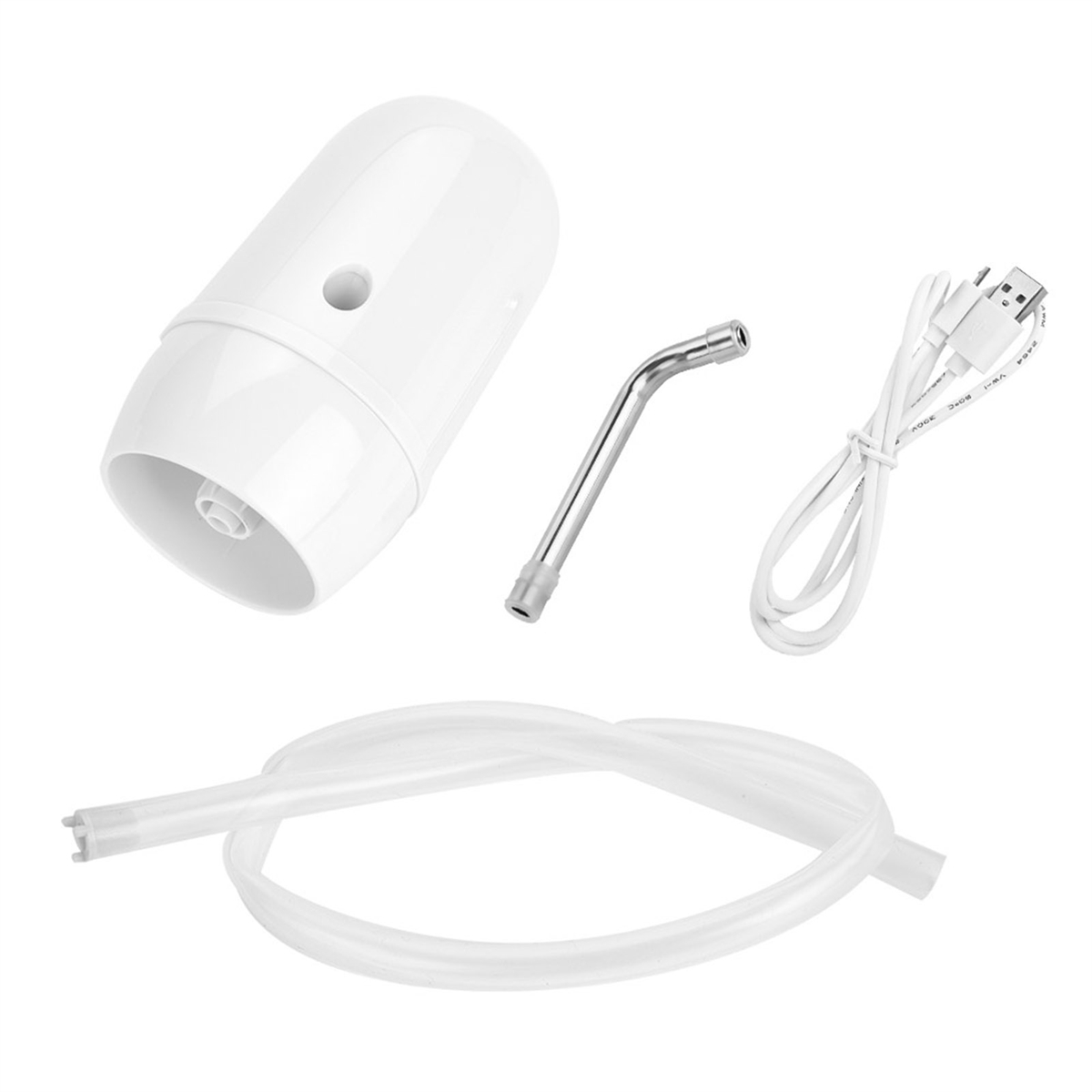 Weißer Wasserspender, Schläuche und ein USB-Ladekabel. Weißer Hintergrund.