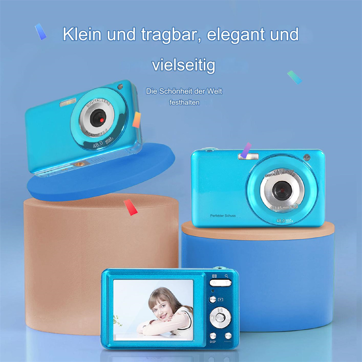 Drei blaue Kameras mit digitalen Bildschirmen. Eine zeigt eine Frau, andere haben ein Objektiv.