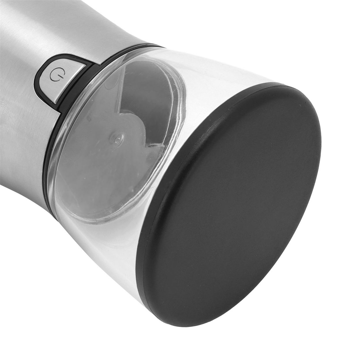 Nahaufnahme eines silberfarbenen elektrischen Pfeffermühle mit klarer Plastikkammer.
