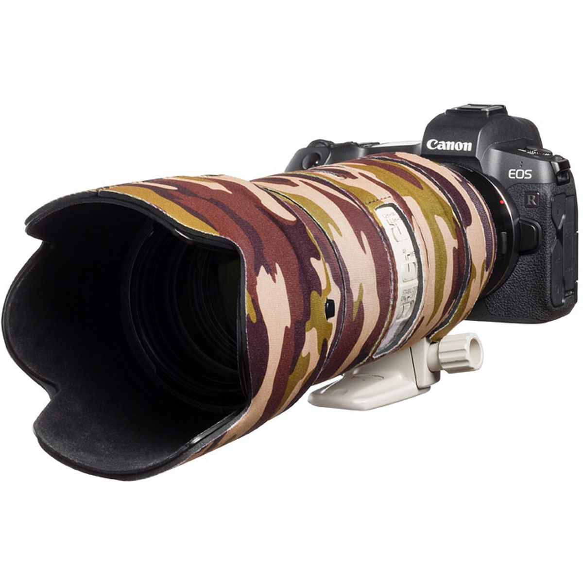 Canon Kamera mit Tarnobjektivabdeckung auf einem Stativ. Auf weißem Hintergrund.