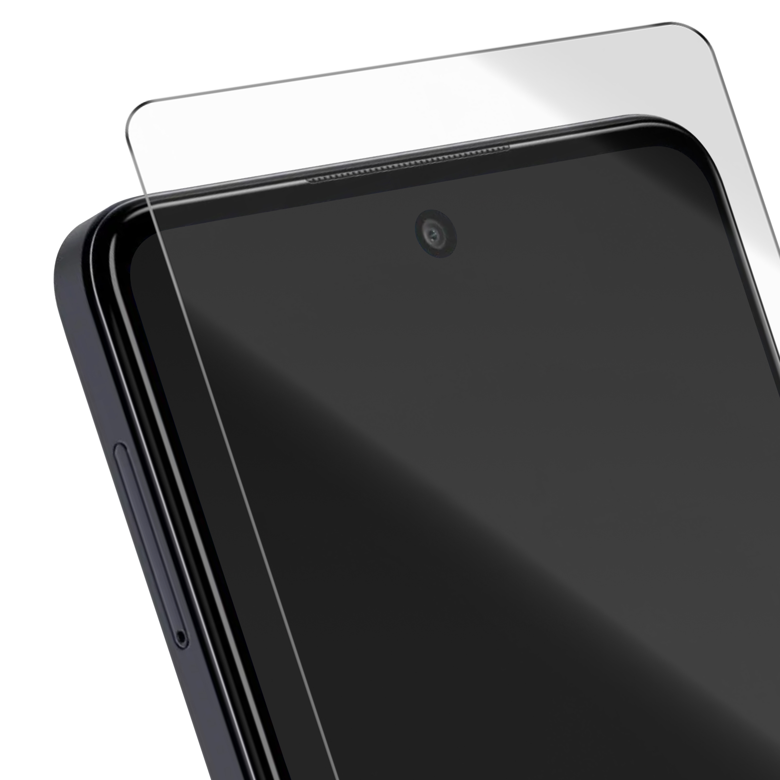 Un primo piano di uno smartphone con una protezione per lo schermo applicata, che mostra la fotocamera frontale.