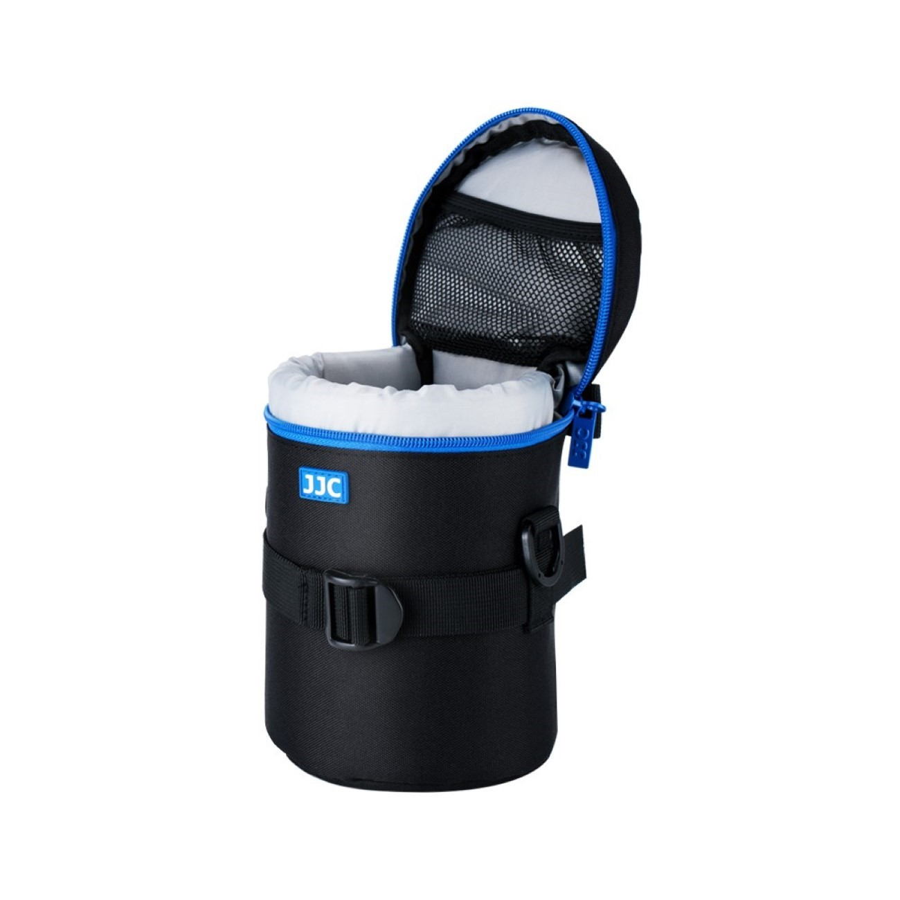 Eine schwarze Objektivtasche mit blauem Reißverschluss und Futter. Sie ist zylindrisch und hat ein JJC-Logo.