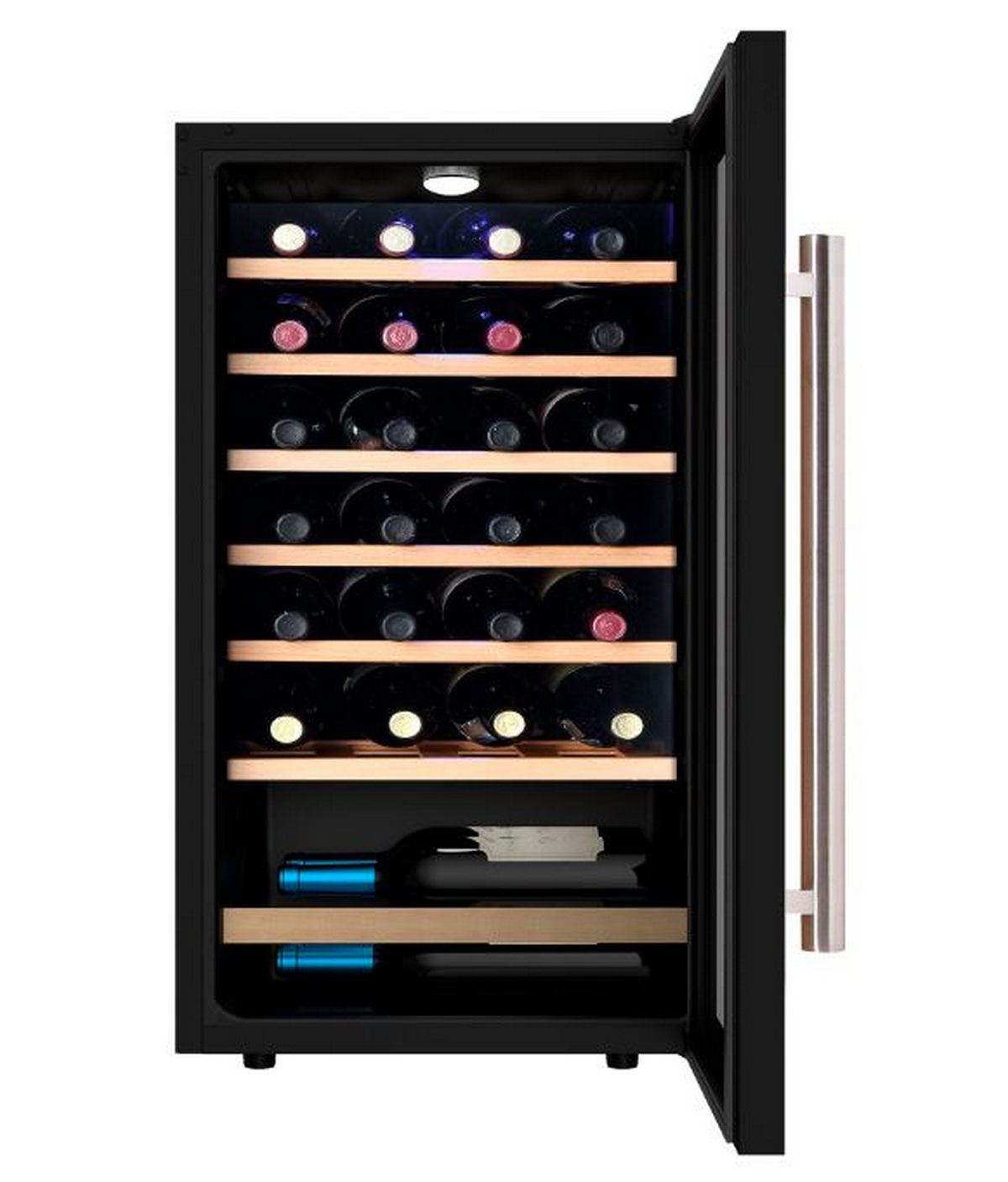 Enfriador de vino, abierto, con botellas de vino en estantes de madera y una botella azul en la parte inferior.