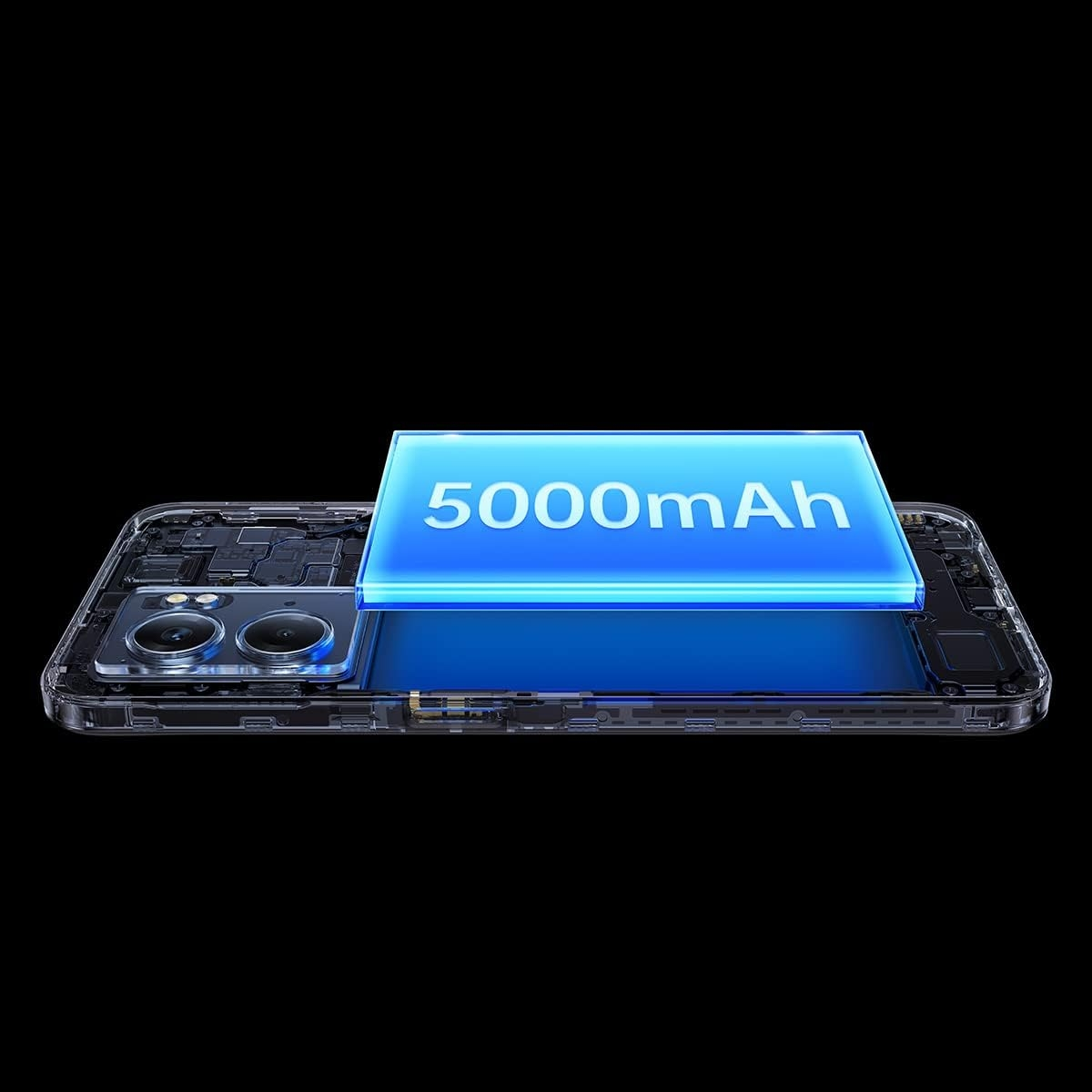 Interne Komponenten eines Telefons mit einem 5000mAh-Akku, vor schwarzem Hintergrund.