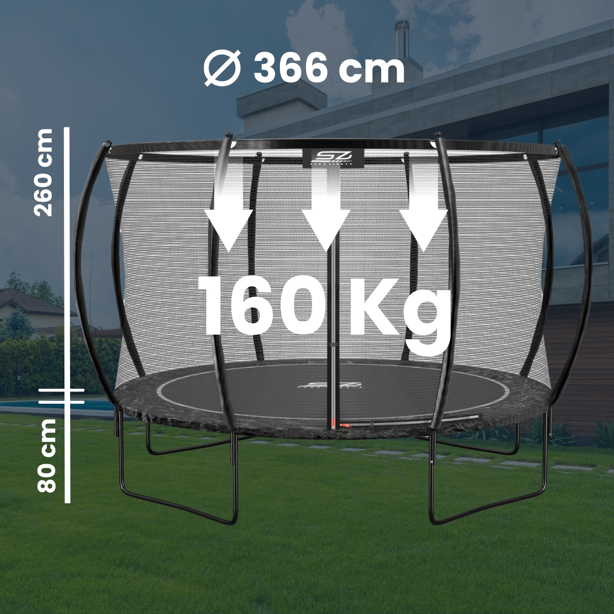 Grote buitentrampoline met veiligheidsnet, gras en een modern gebouw op de achtergrond.
