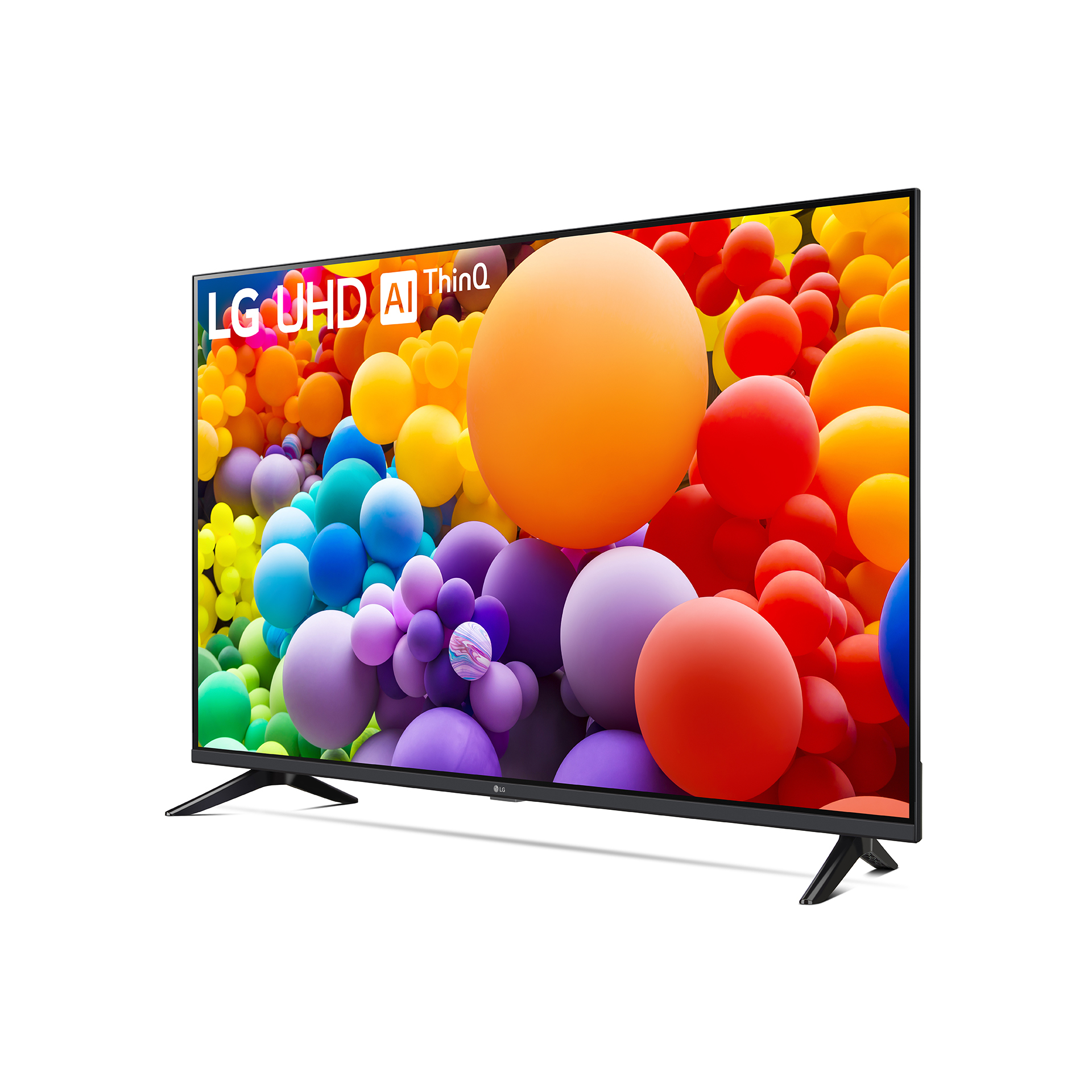 Telewizor LG wyświetlający kolorowe balony w studio. Logo LG UHD AI ThinQ w lewym górnym rogu.