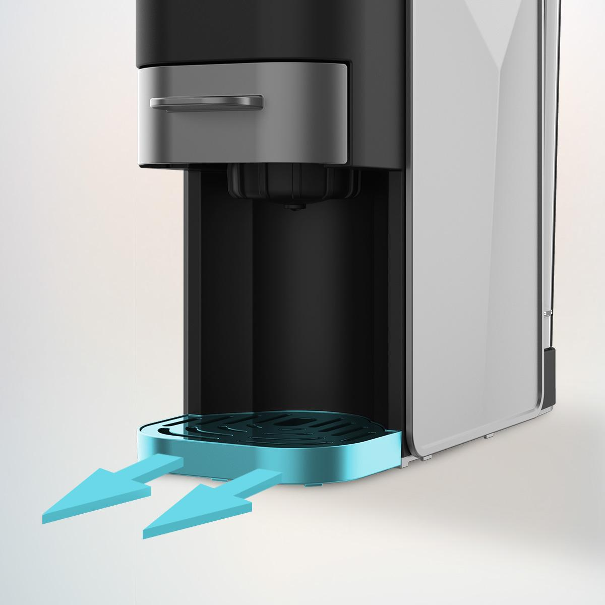 Ekspres do kawy z szarą górną częścią i czarną dolną. Niebieskie strzałki wskazują przepływ wody.