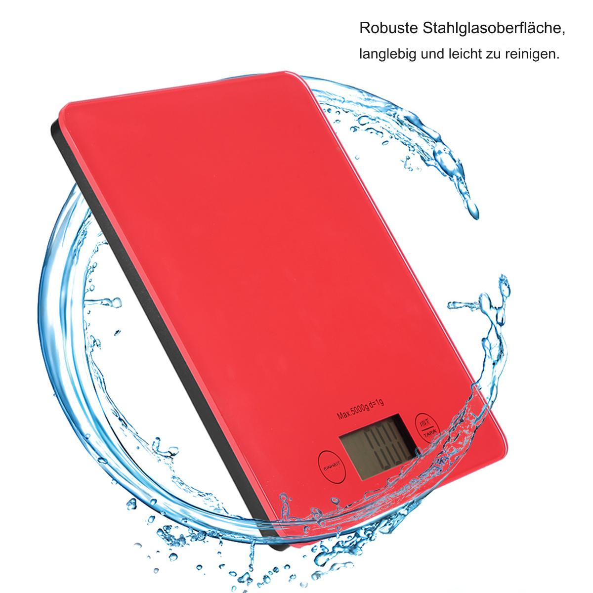 Rote digitale Küchenwaage. Rote Farbe. Zeigt Zahlen an. Wasser um sie herum.