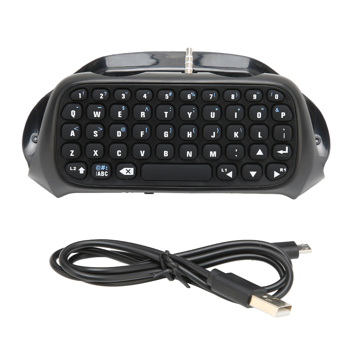 Eine schwarze Tastatur mit einem USB-Kabel.