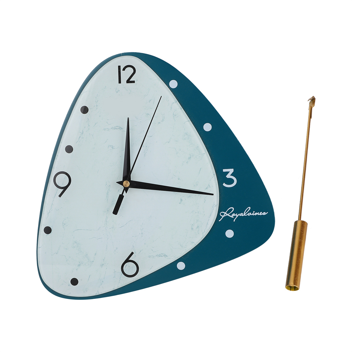 Eine türkisblaue, dreieckige Wanduhr mit weißem Zifferblatt, schwarzen Zeigern und Zahlen.