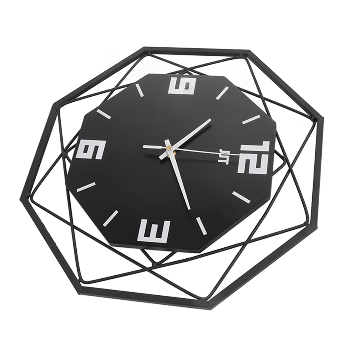 Schwarze Uhr mit weißen Zahlen und Zeigern. Die Uhr ist in einem schwarzen Rahmen.