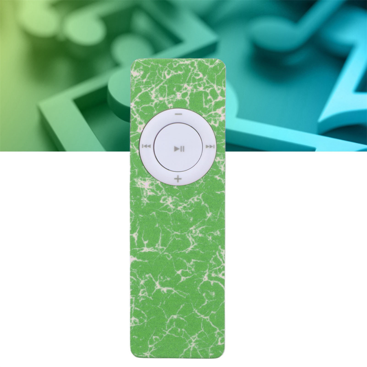 Ein grüner iPod Shuffle mit weißen Steuertasten vor einem verschwommenen Hintergrund.