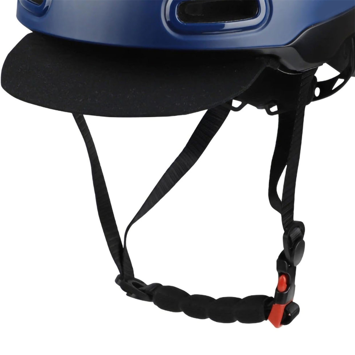 Blauer Helm mit schwarzem Visier und Riemen. Schnalle mit rotem Knopf.