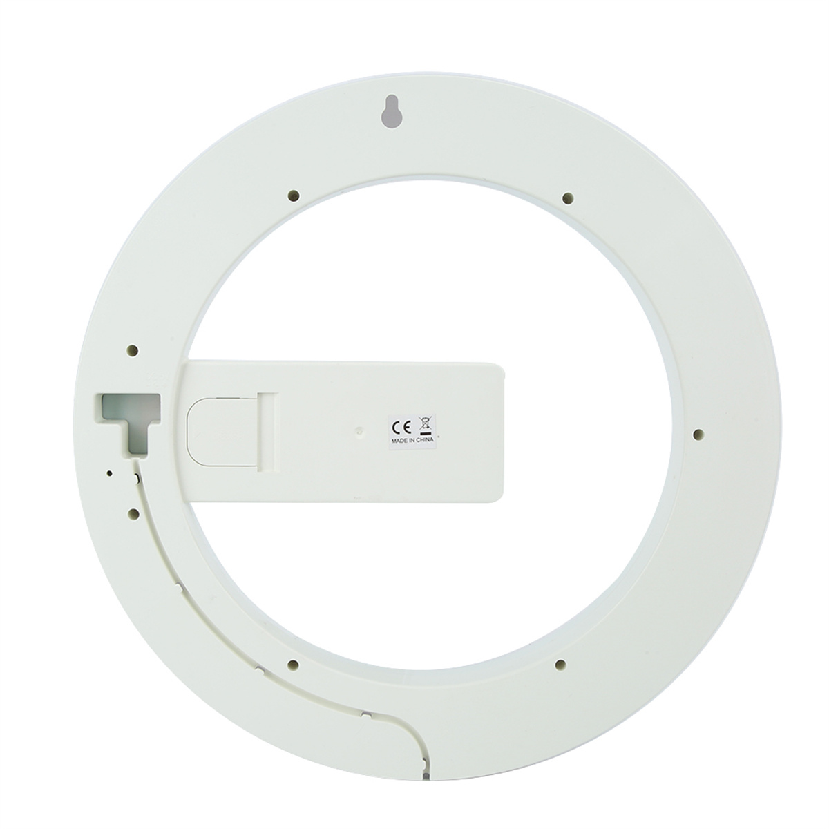 Weißer Ringlicht, mit einem rechteckigen Bauteil befestigt. Es hat Löcher und eine Aufhängung.