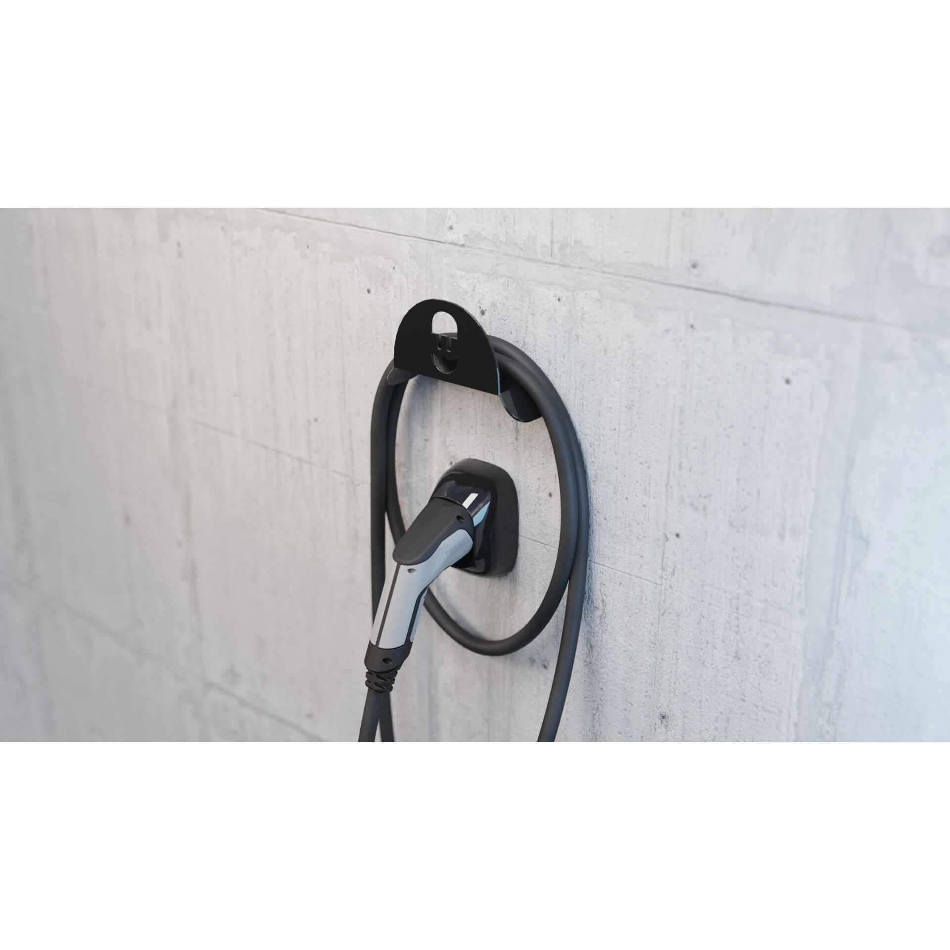 Ladestation für ein Elektrofahrzeug. Schwarzer Haken an einer weißen Wand.