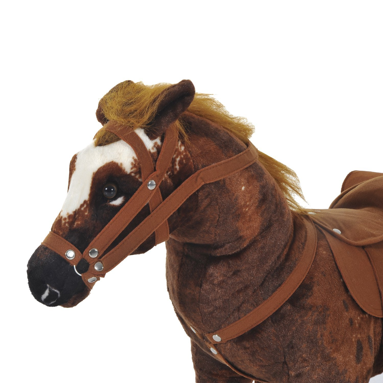 Caballo de juguete. Marrón con cara blanca, silla de montar marrón y brida marrón. Vista lateral.