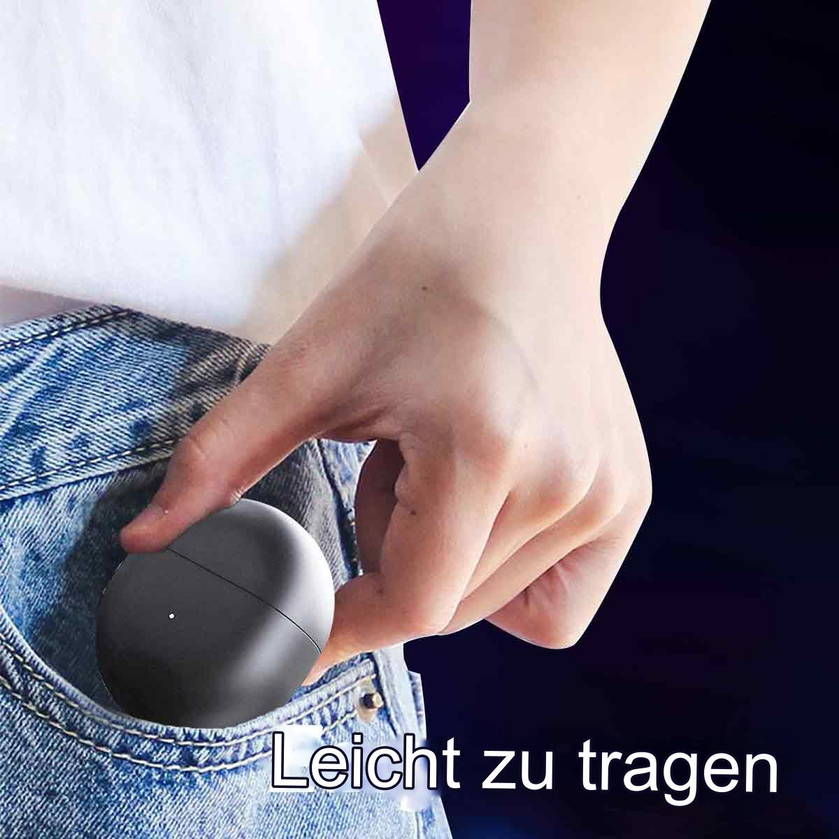 Geöffnete schwarze Kopfhörerhülle mit zwei Ohrhörern darin, auf einem futuristischen Ständer platziert.