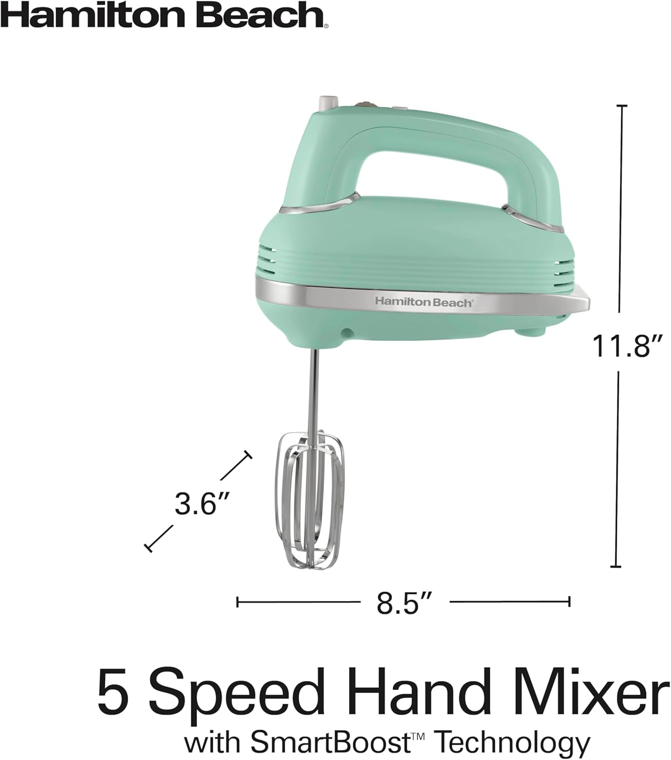 Ein mintfarbener Handmixer wird gezeigt. Der Mixer hat Abmessungen und der Markenname Hamilton Beach steht darauf.