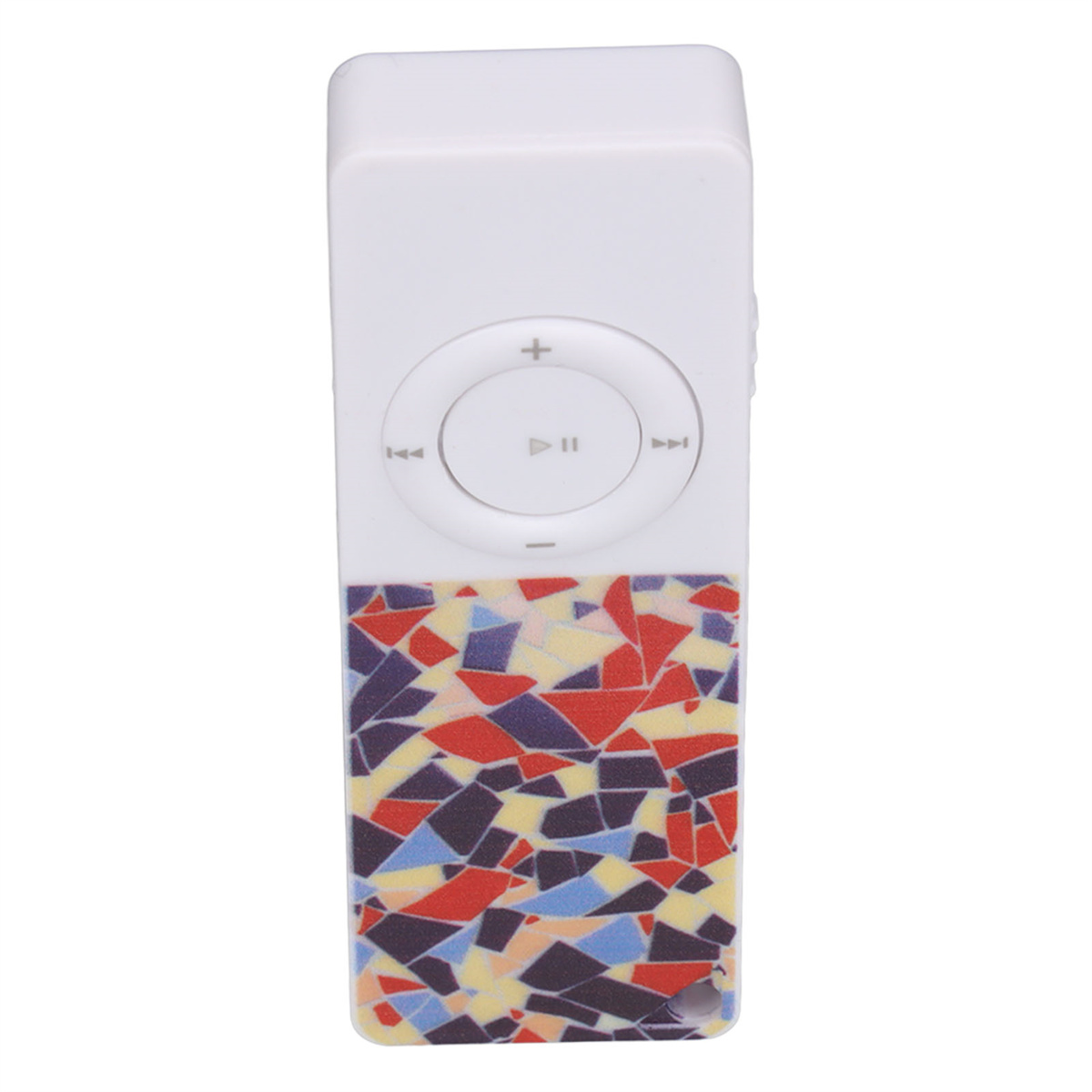 Ein kleiner weißer MP3-Player mit buntem Mosaikdesign auf der Unterseite, isoliert auf Weiß.