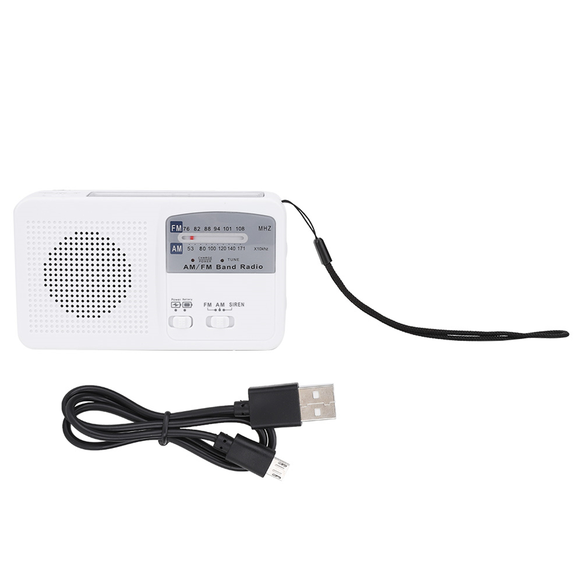 Ein kleines weißes Radio mit schwarzer Antenne und USB-Kabel. Es hat ein AM/FM-Band.