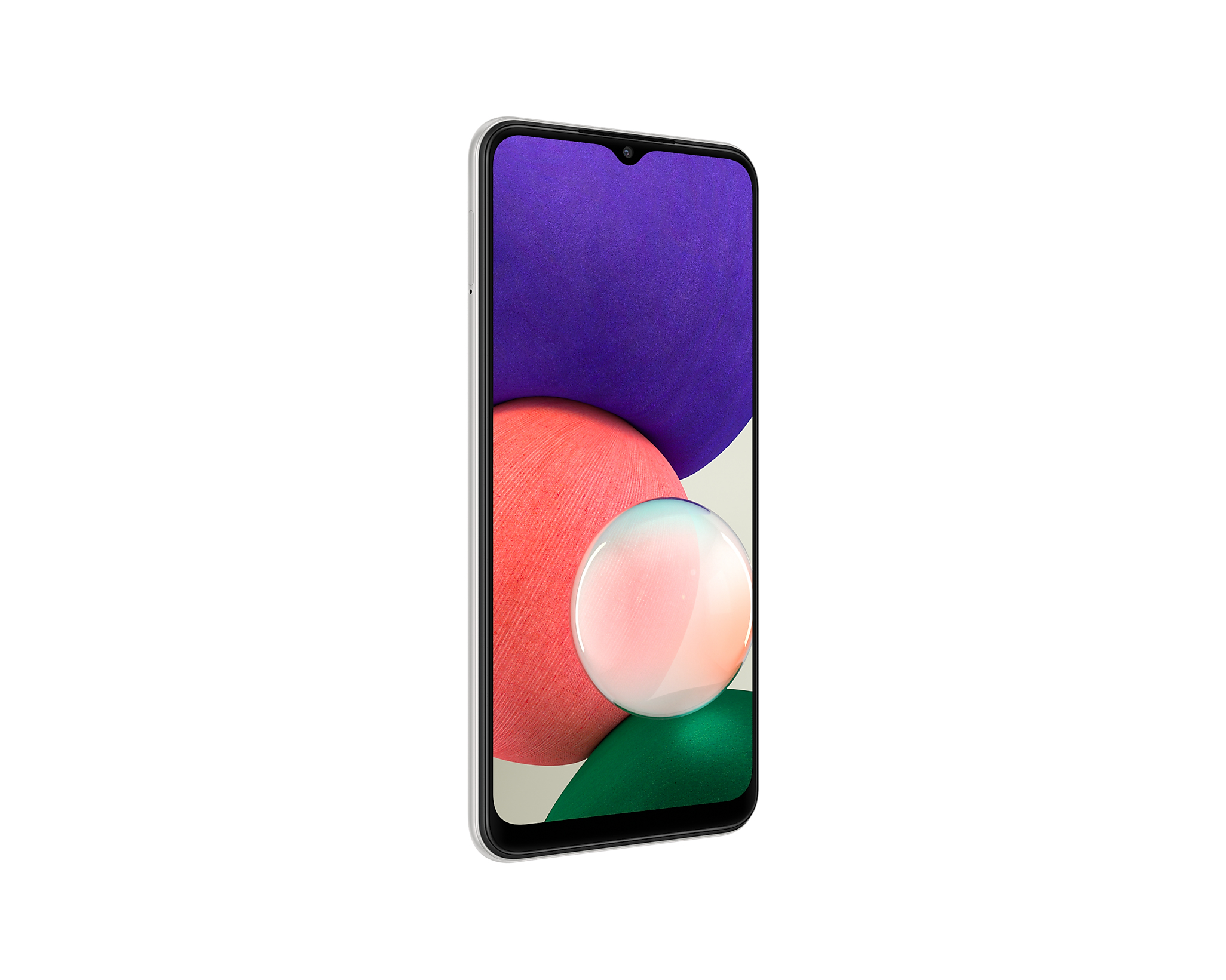 Ein weißes Samsung Galaxy-Handy steht in einem Winkel und zeigt die Vorder- und Seitenansicht. Der Hintergrund ist weiß.