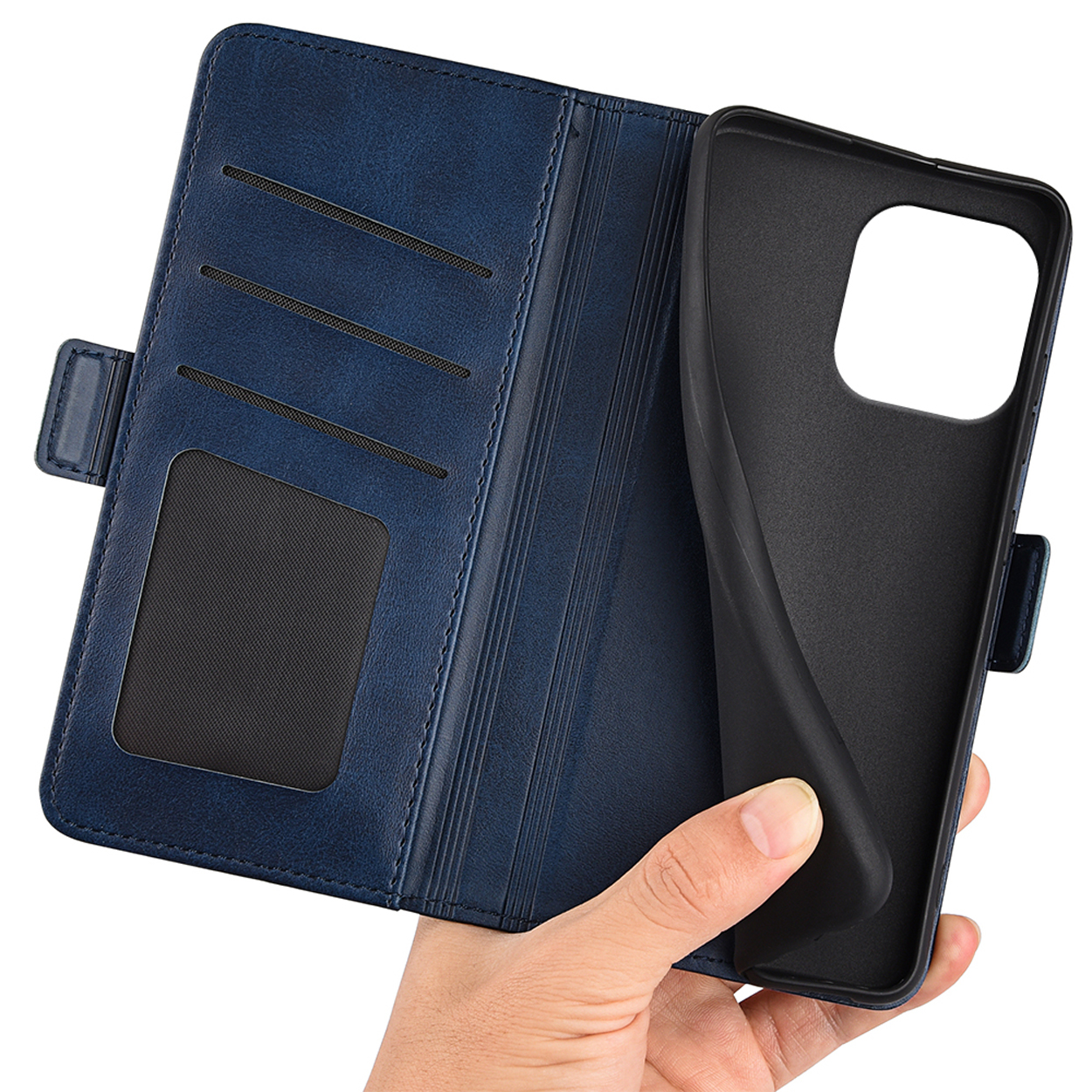 Étui portefeuille en cuir bleu pour téléphone ouvert. L'étui du téléphone est visible sur fond blanc. Le téléphone est visible.