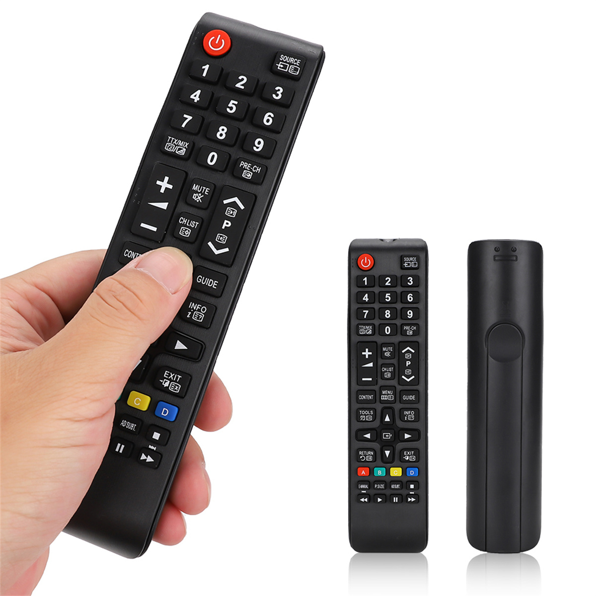 Mehrere schwarze TV-Fernbedienungen, eine in der Hand, mit verschiedenen Knöpfen.