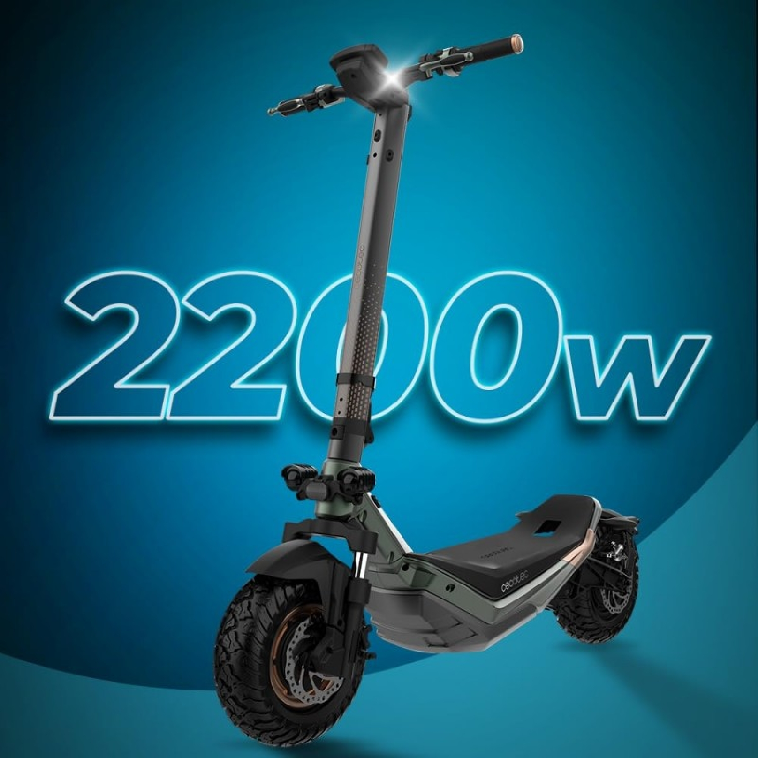 Un scooter eléctrico negro y verde con un letrero de neón azul de 2200w.