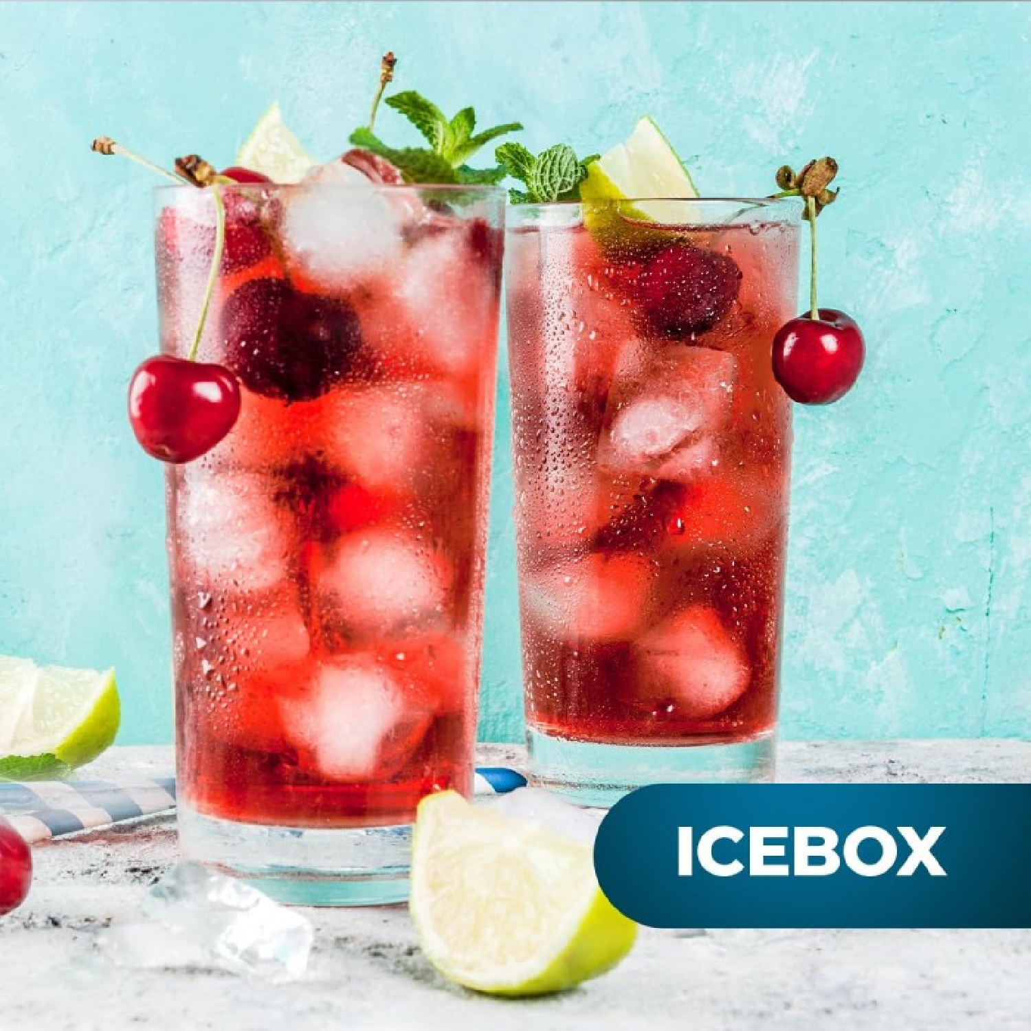 Due cocktail con ciliegie e fettine di lime. Uno sfondo blu e la parola ICEBOX sono visibili.