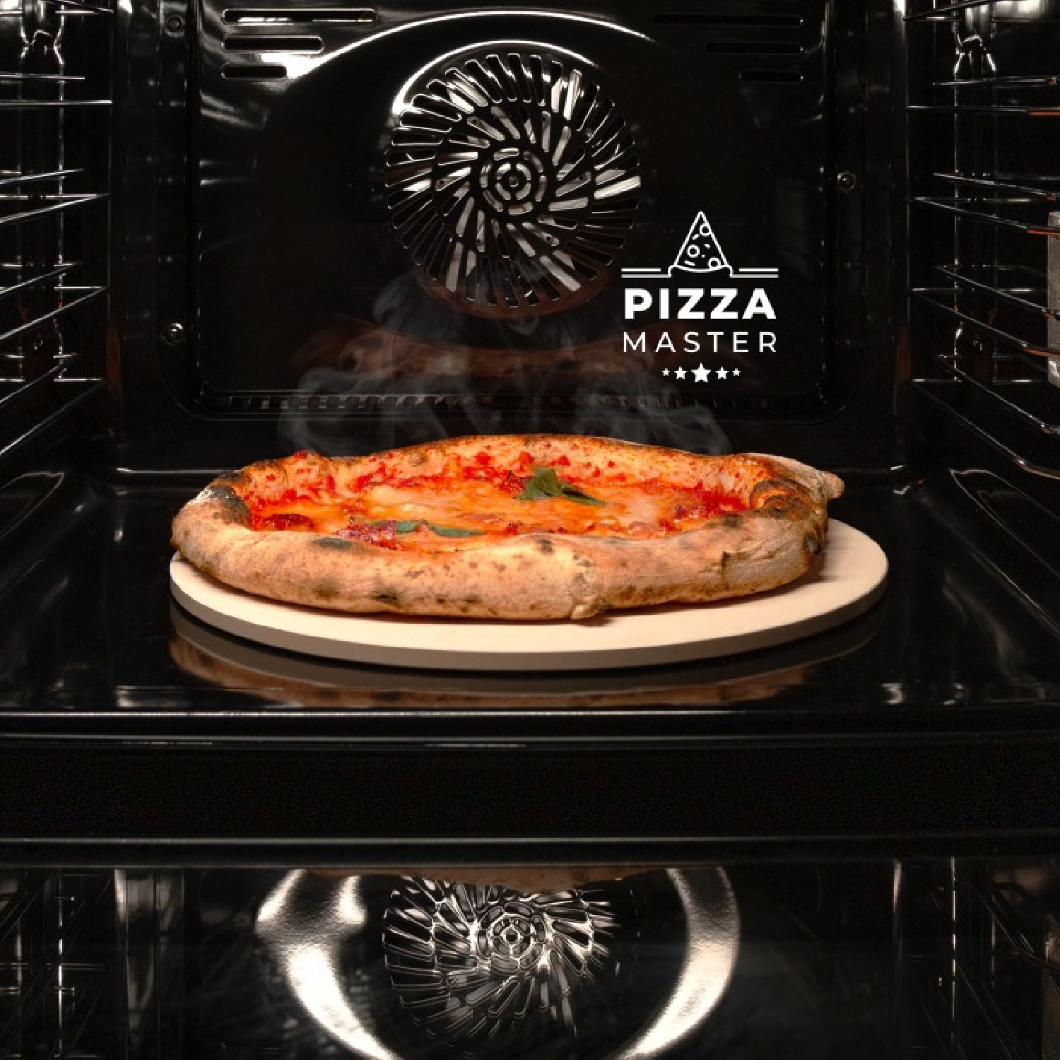 Una pizza dentro de un horno, sobre una base de piedra. Texto arriba dice Pizza Master con estrellas.