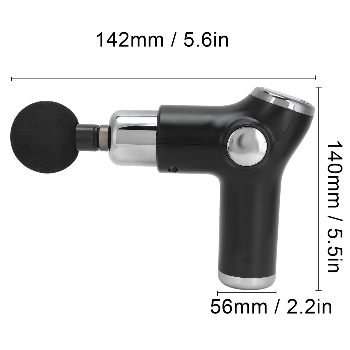 Schwarz-silberne Massagepistole mit Abmessungen: 142mm/5.6in Länge, 140mm/5.5in Höhe, 56mm/2.2in Breite.
