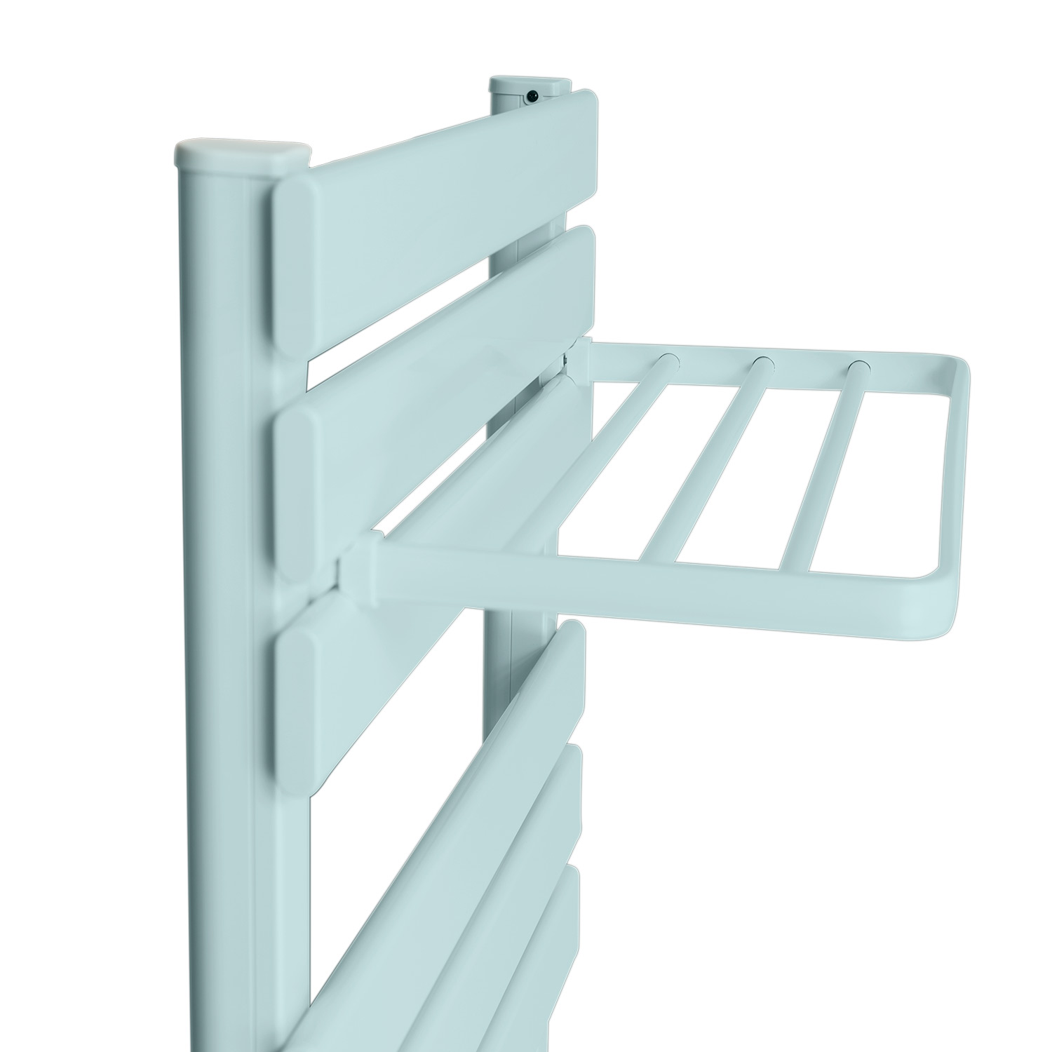 Un toallero celeste, montado en una pared, con un estante pequeño extendido.