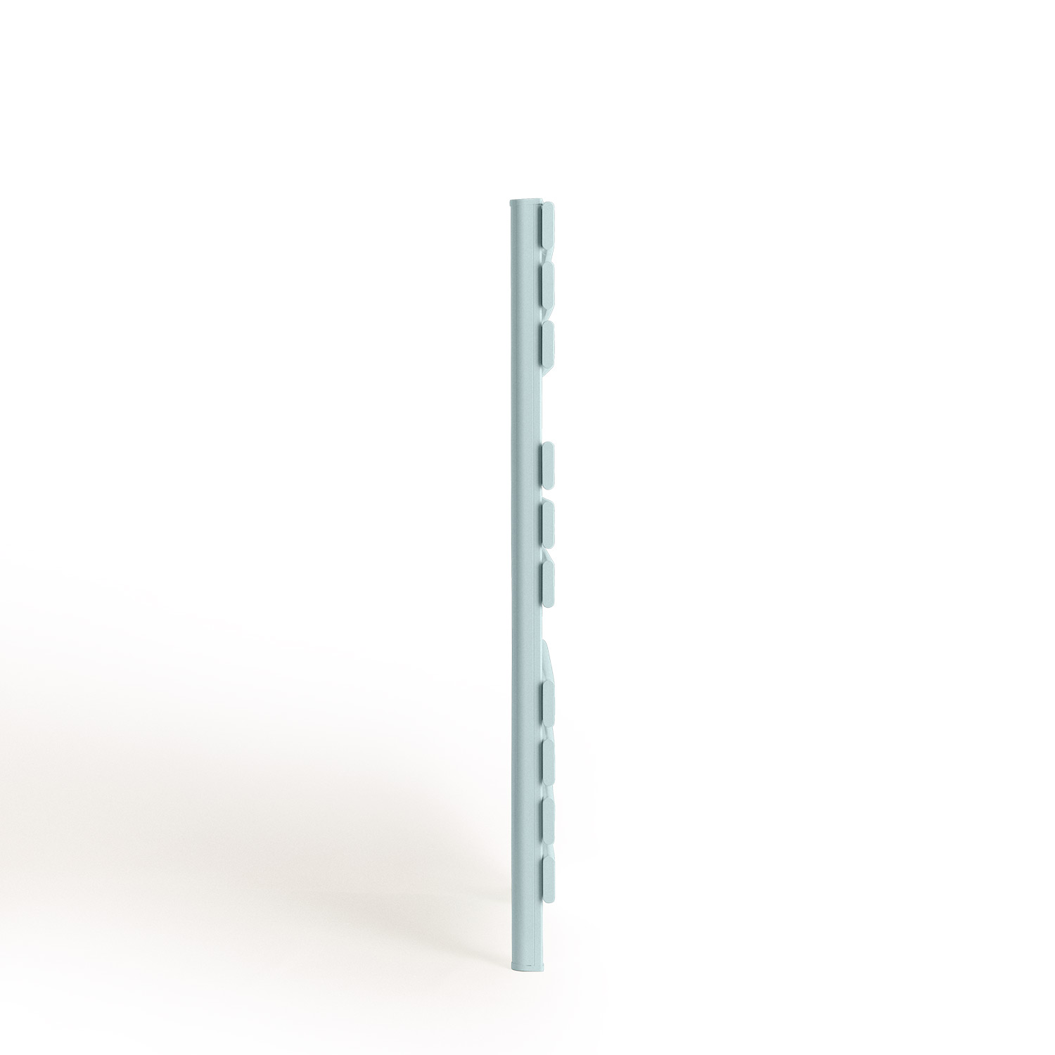 Una tecla de teclado azul claro sobre una superficie blanca. La tecla tiene forma rectangular.