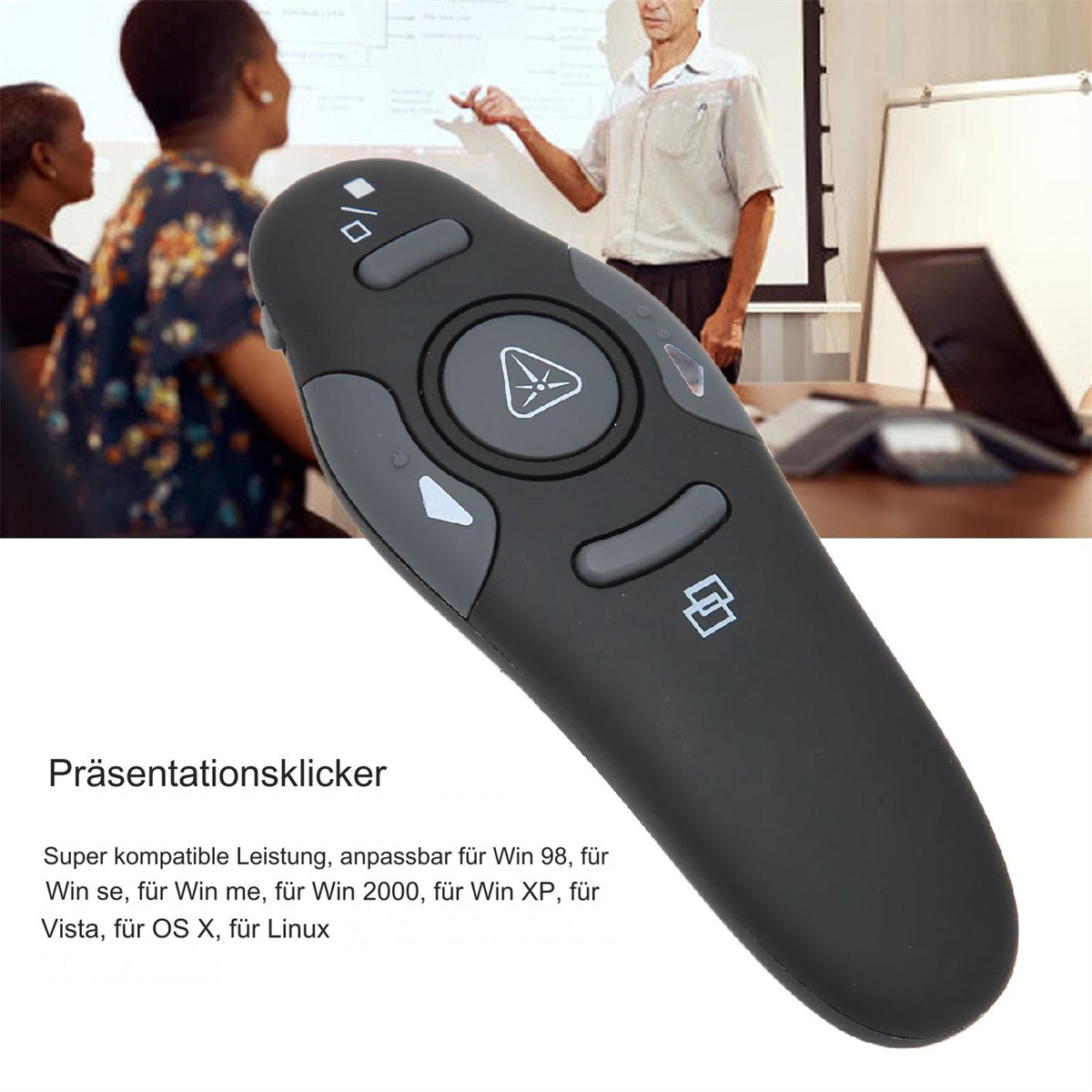 Schwarzer Präsentationsklicker mit Knöpfen. Personen im Hintergrund, eine zeigt auf einen Bildschirm.
