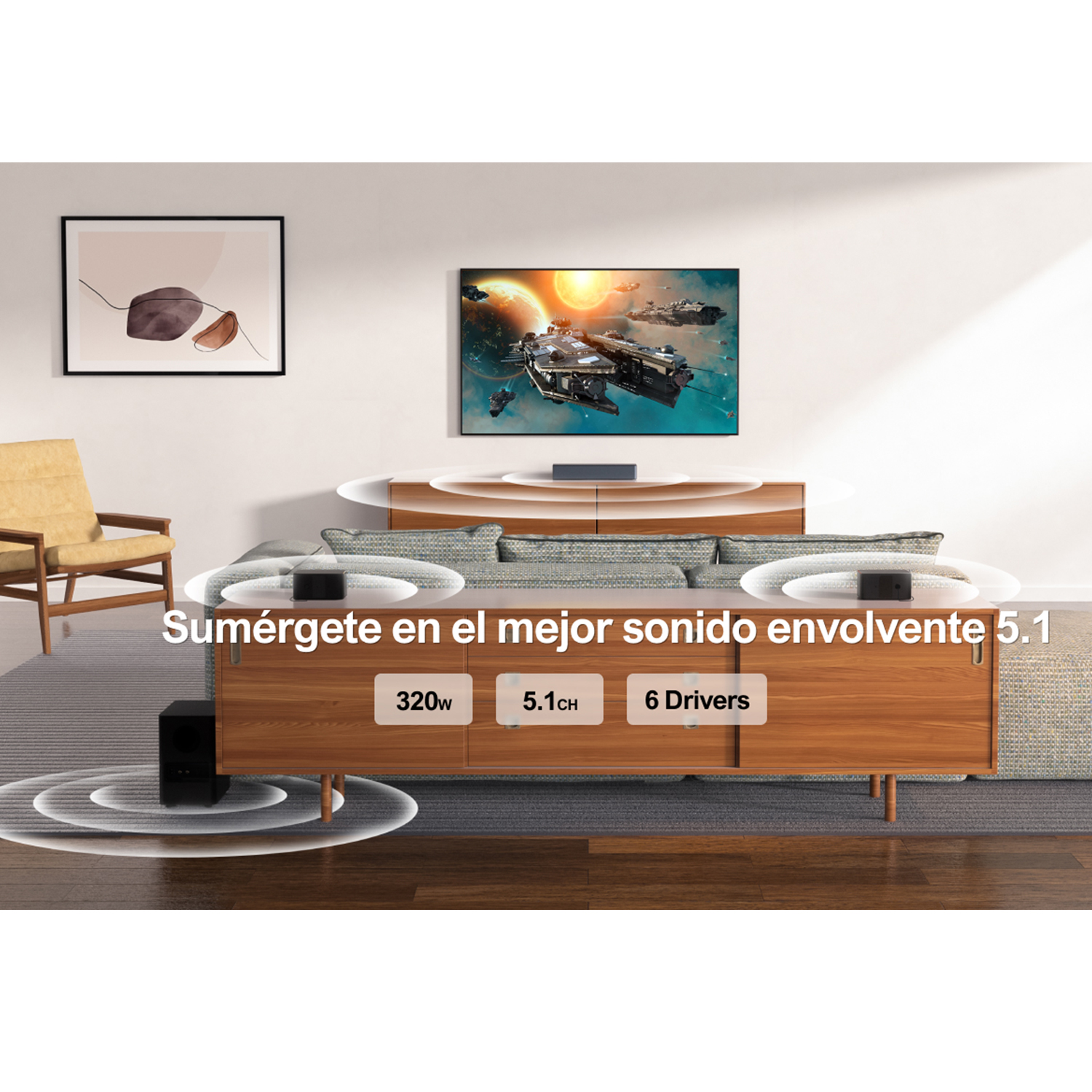 Salón con configuración de sistema de sonido. Altavoces alrededor de un televisor en un mueble de madera.
