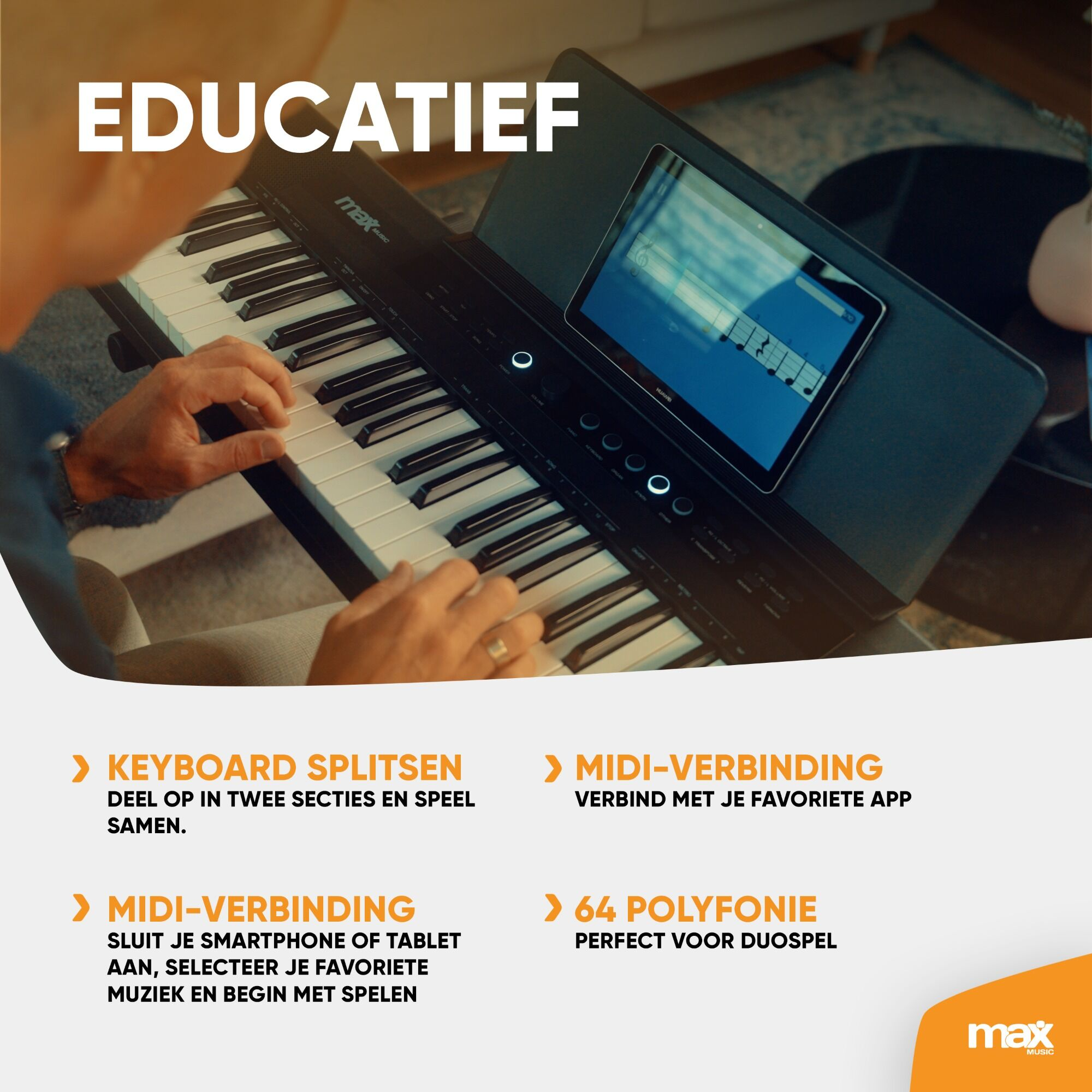 Eine Person spielt ein schwarzes Keyboard mit einem Tablet, auf dem Noten angezeigt werden. Die Tastatur hat weiße und schwarze Tasten, und das Wort 'EDUCATIEF' steht oben.